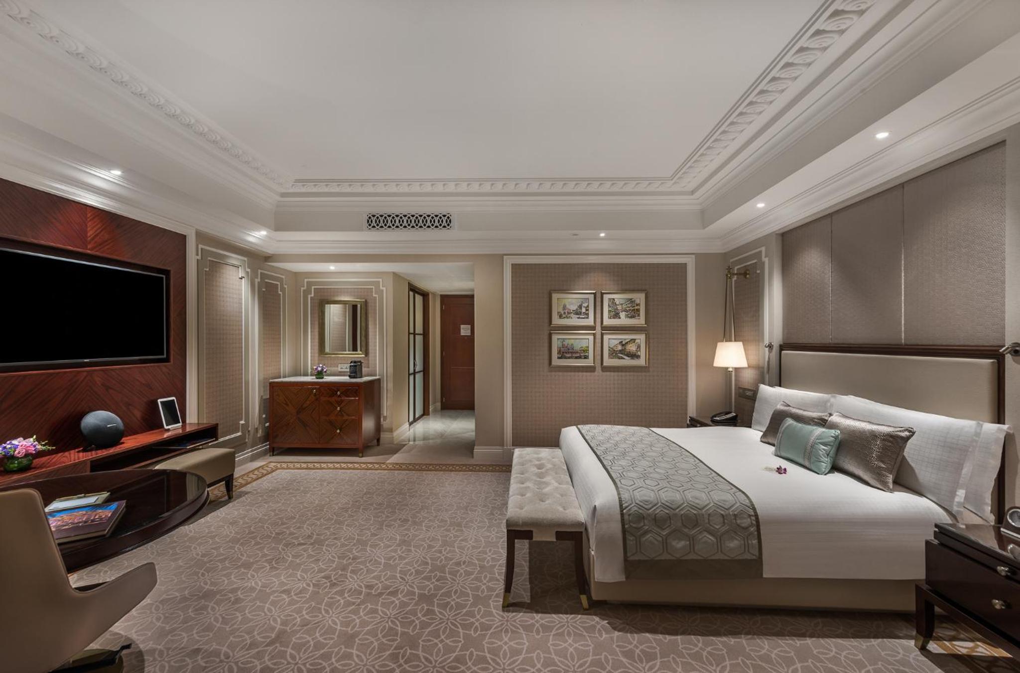 Taste the Good Life Package - Esplanade Room with Complimentary Breakfast and $100 SGD net flexible Dining Credits per stay photo 3