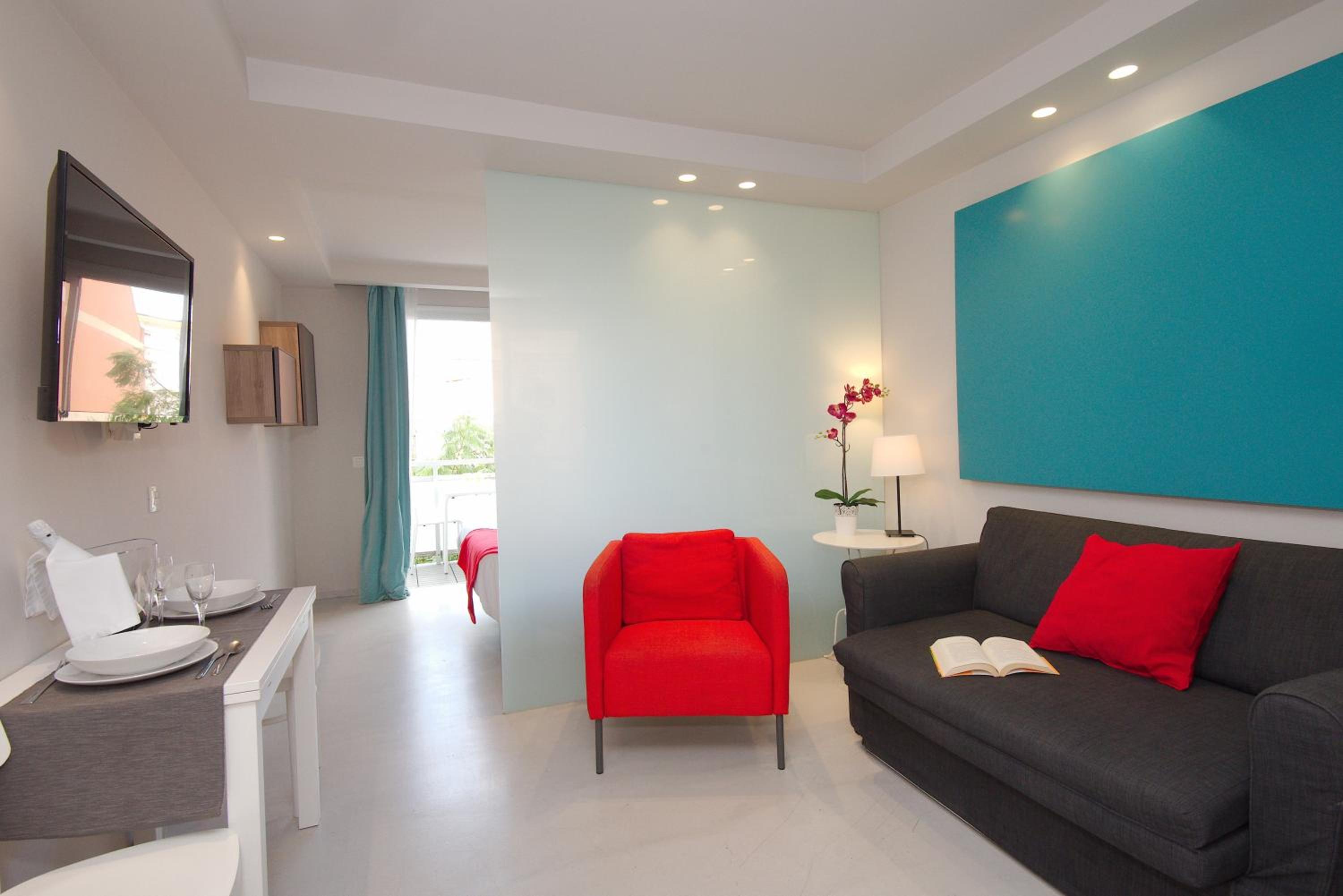 Estudio con terraza