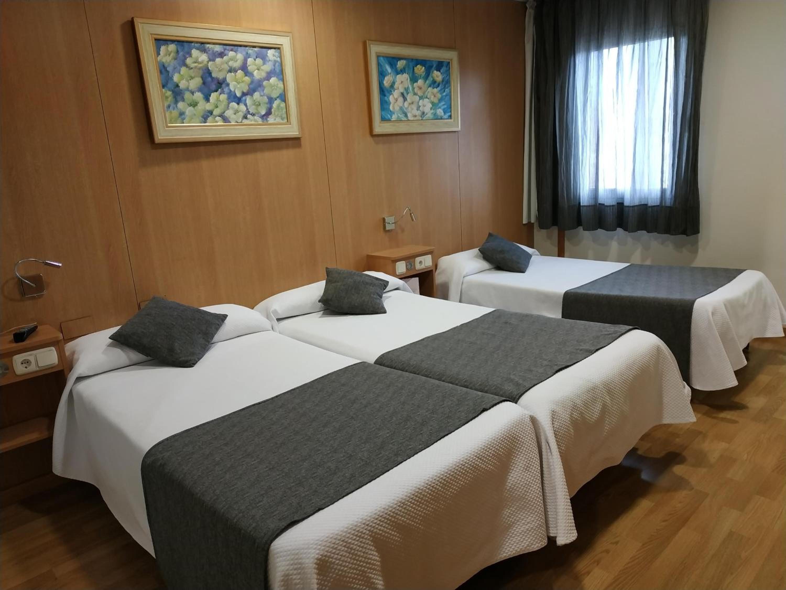 Twin Room with Extra Bed