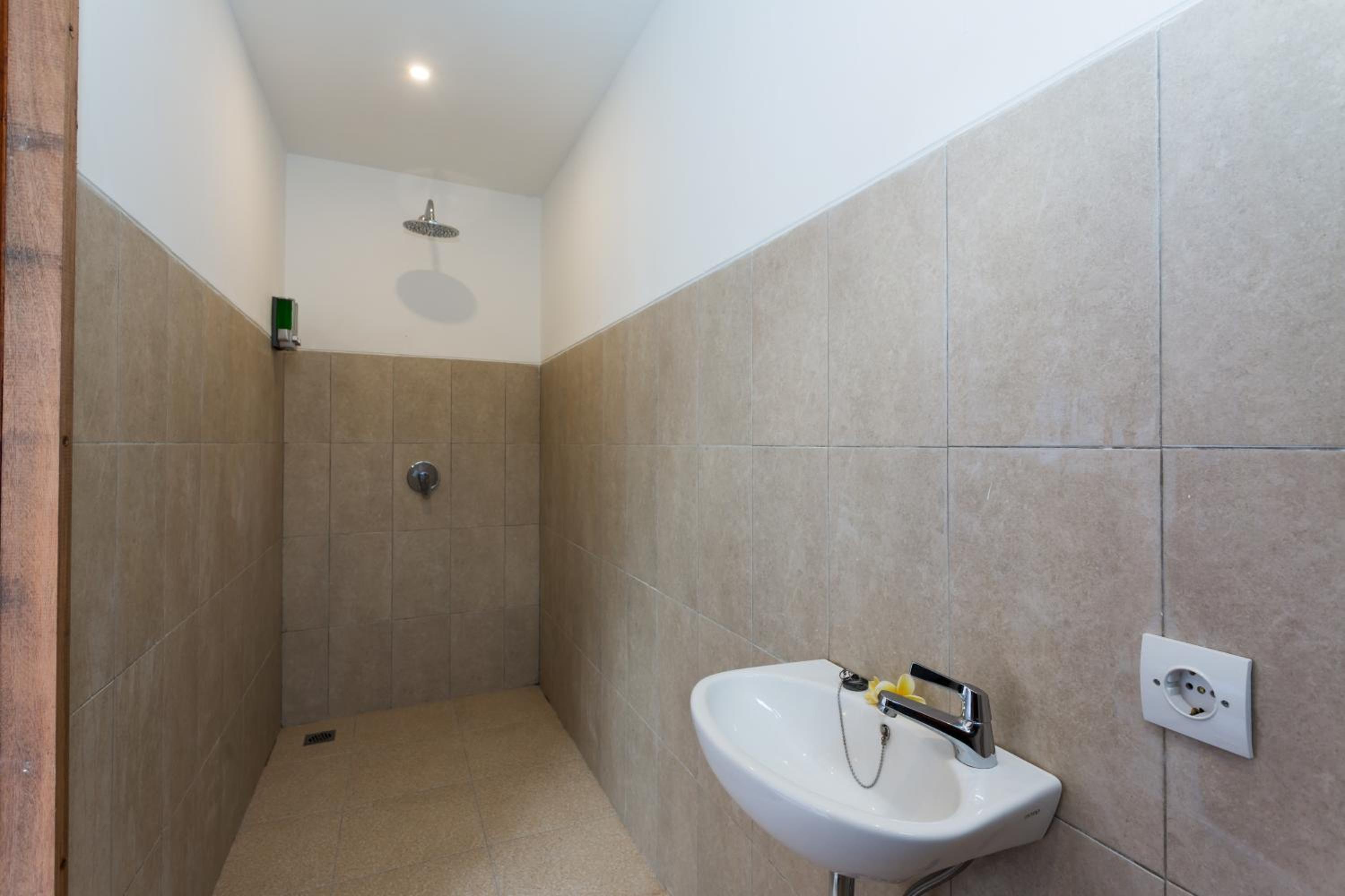 One-Bedroom Villa - Photo 22