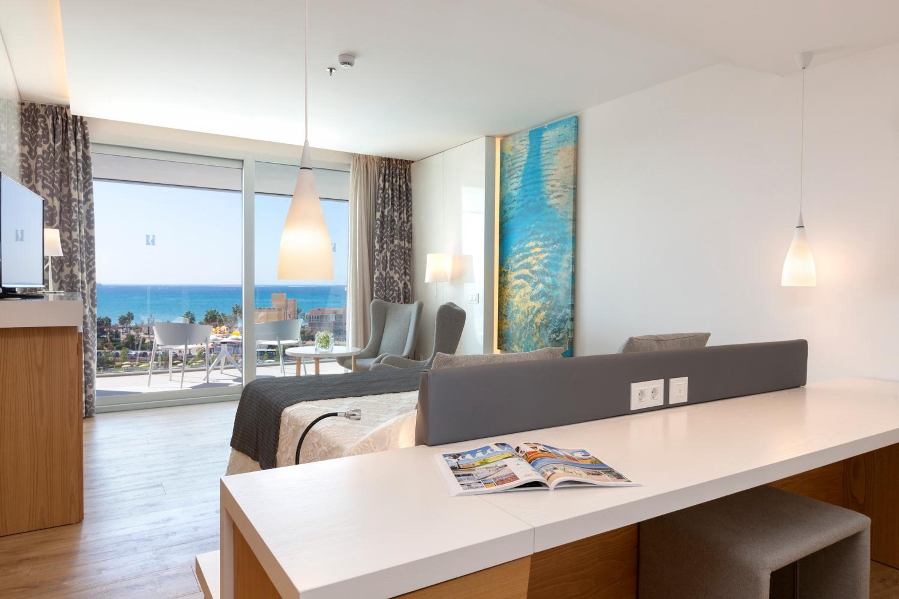 Suite Junior con vista al mar.