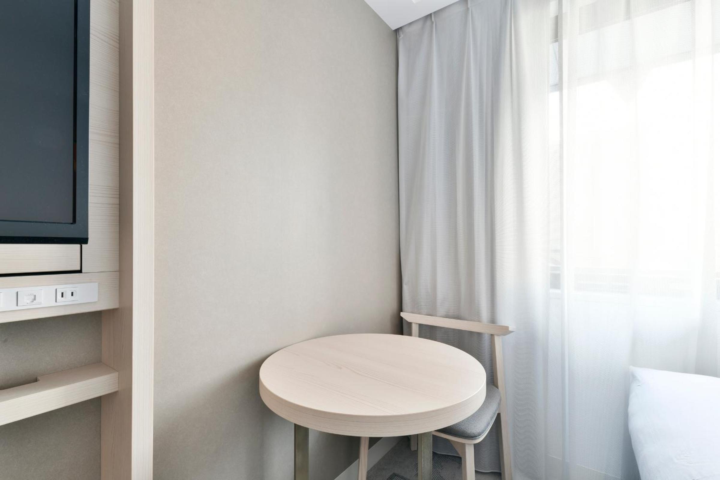 Standard Twin Room - Non-Smoking - Photo 3