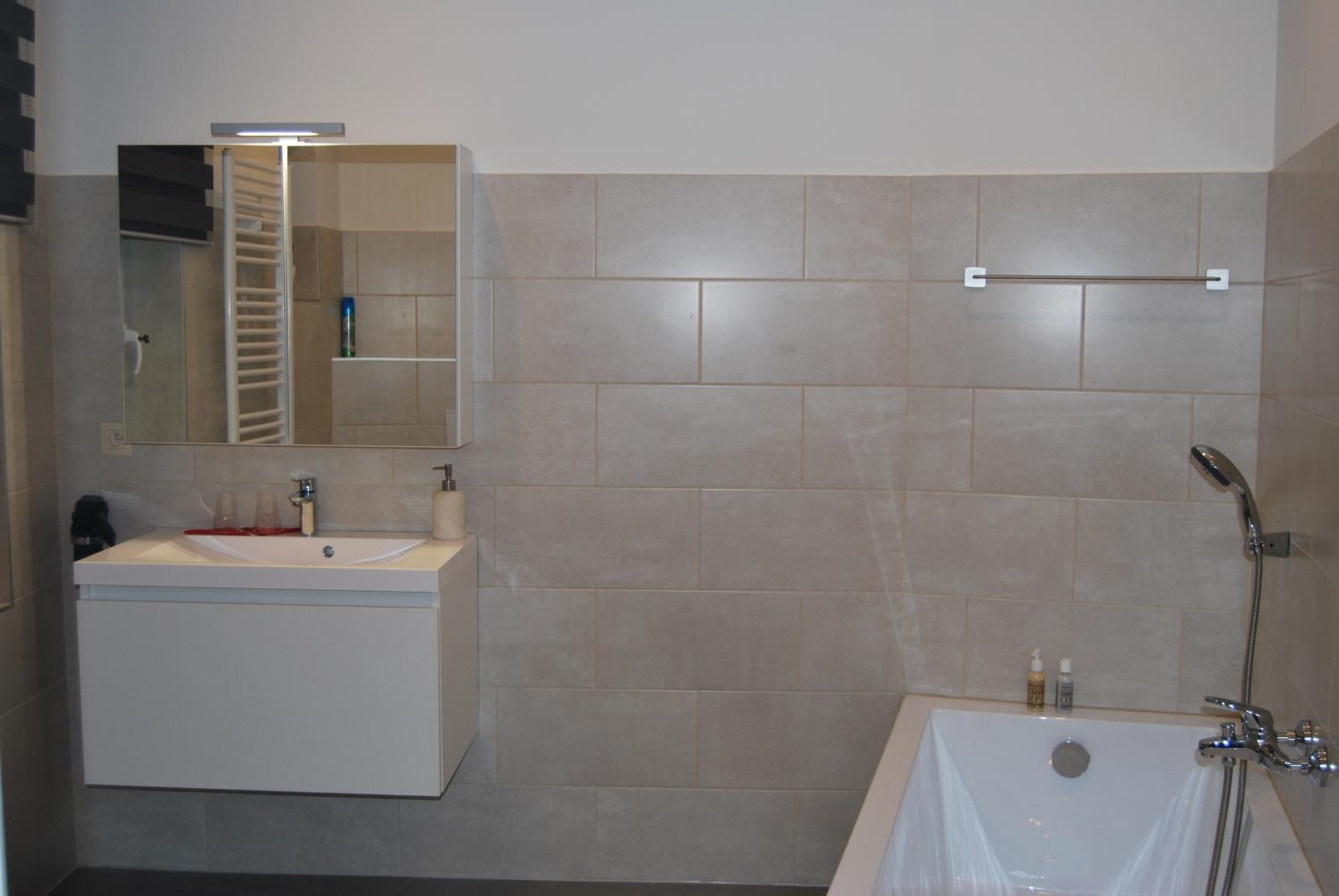 Standard Twin Room photo 2