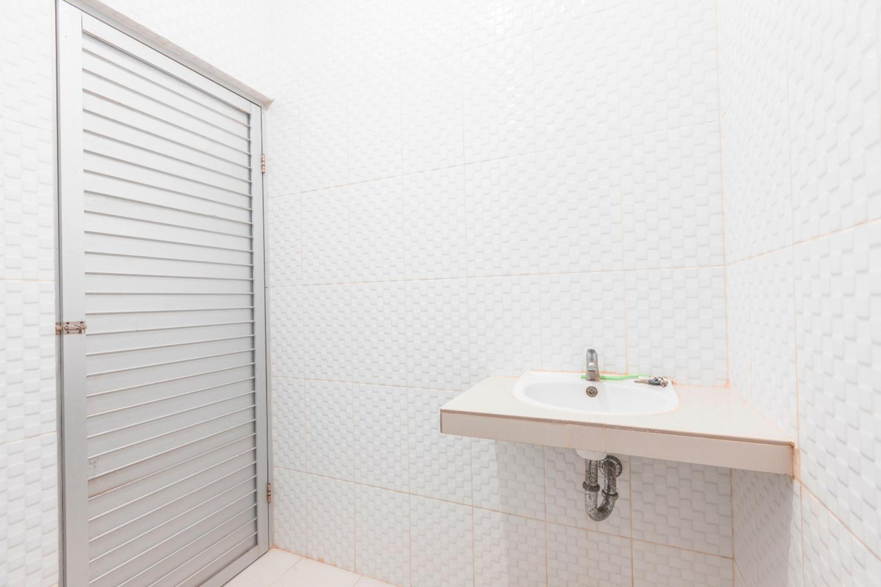 Double Room - Photo 8