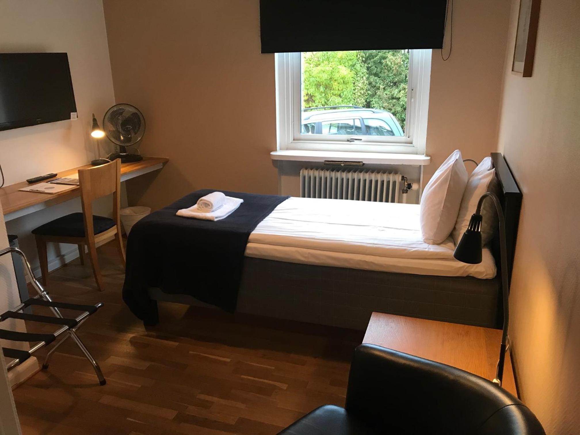 Small Single Room photo 1