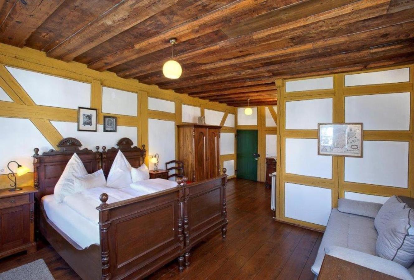 Double Room - Photo 8