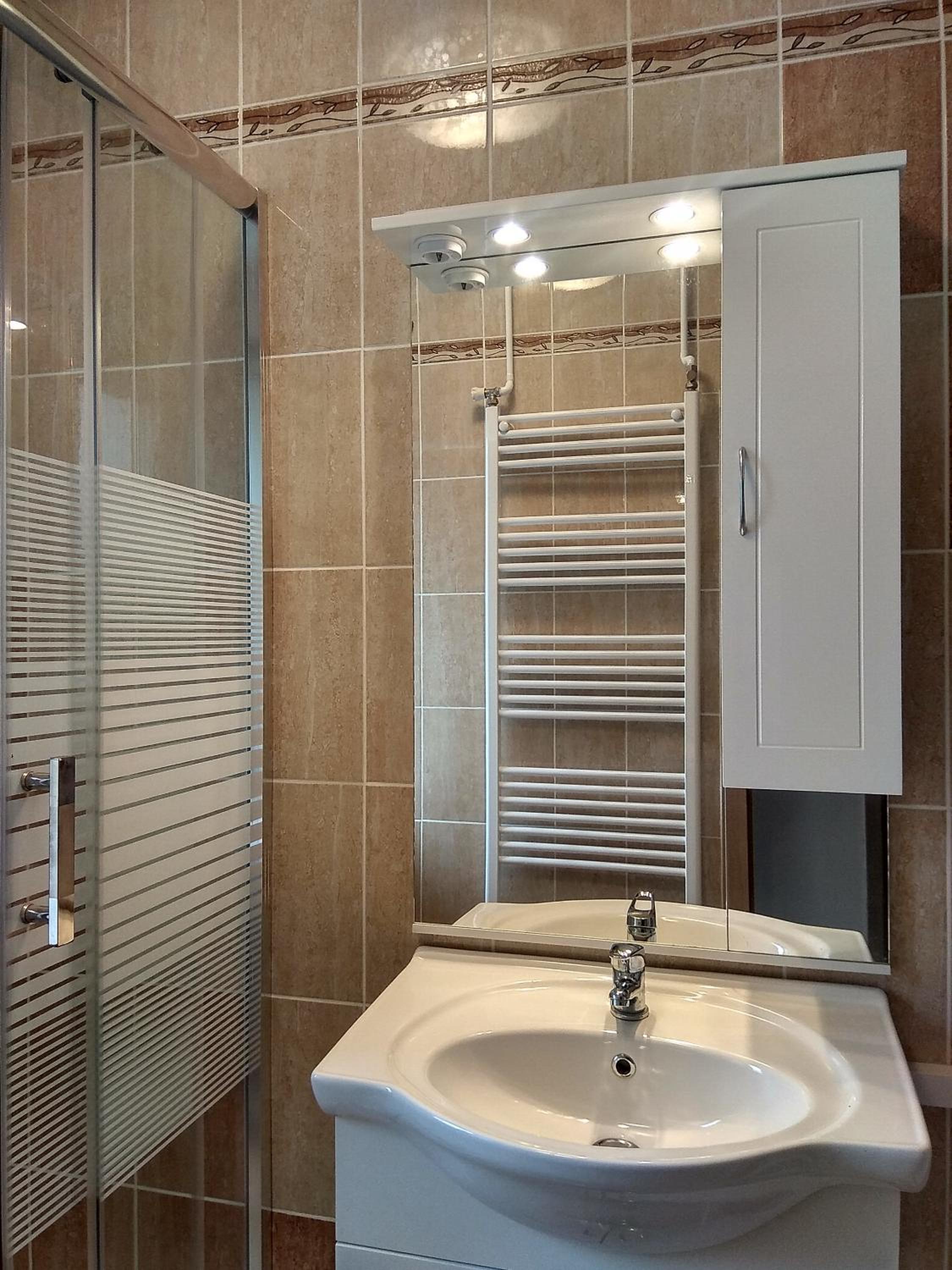 Two-Bedroom Apartment - Photo 24