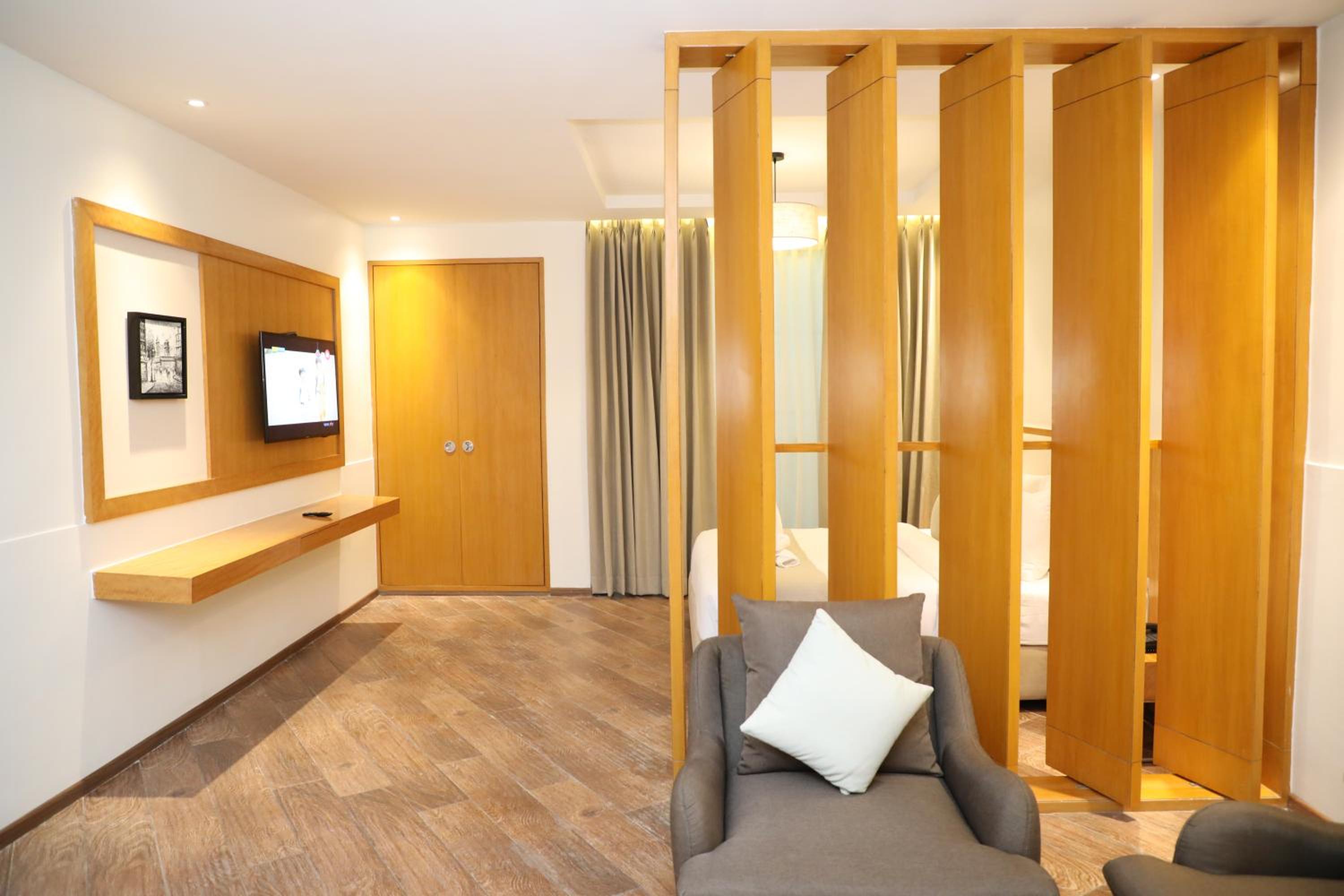 Superior King Room photo 3