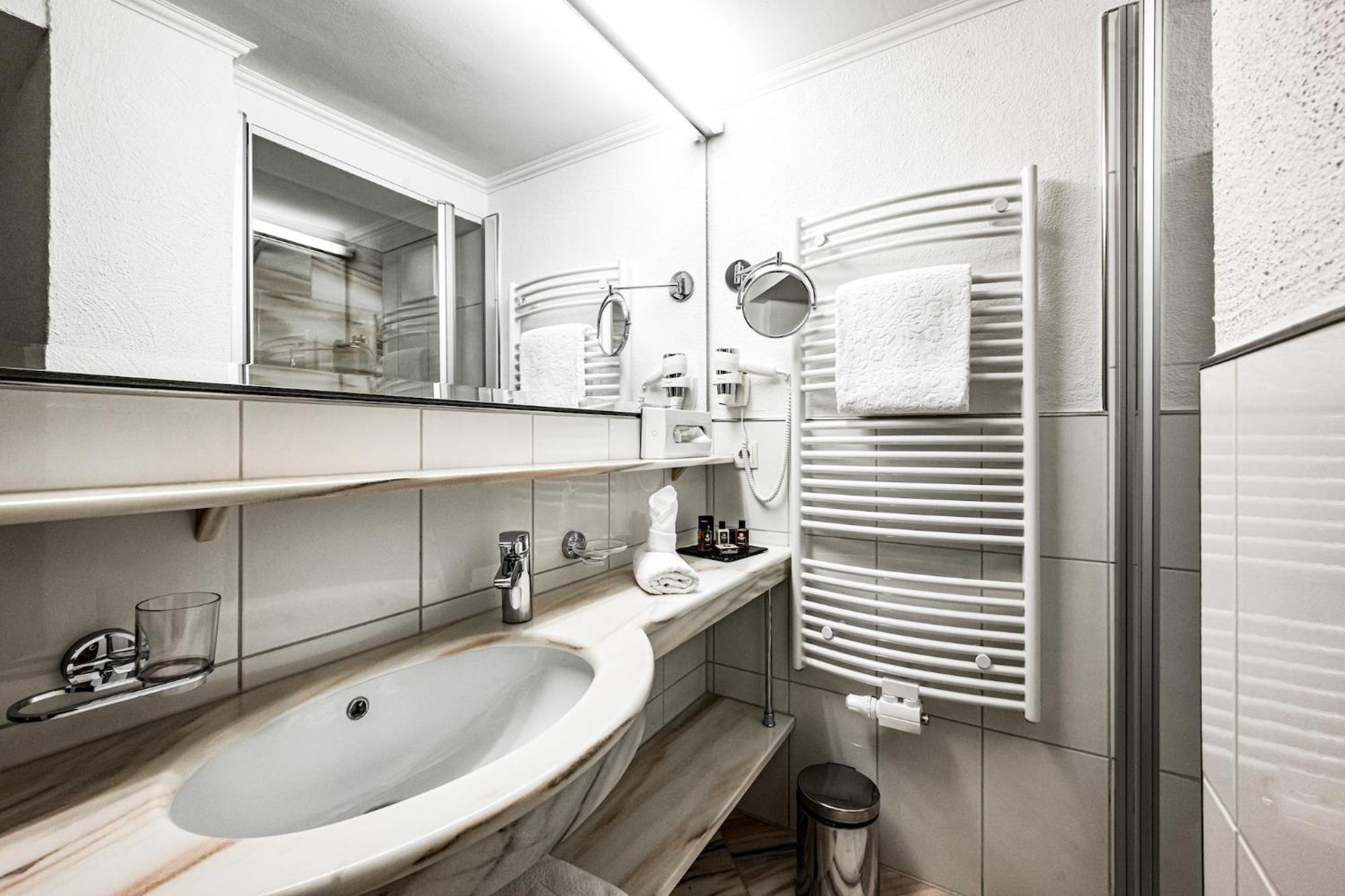 Single Room photo 2