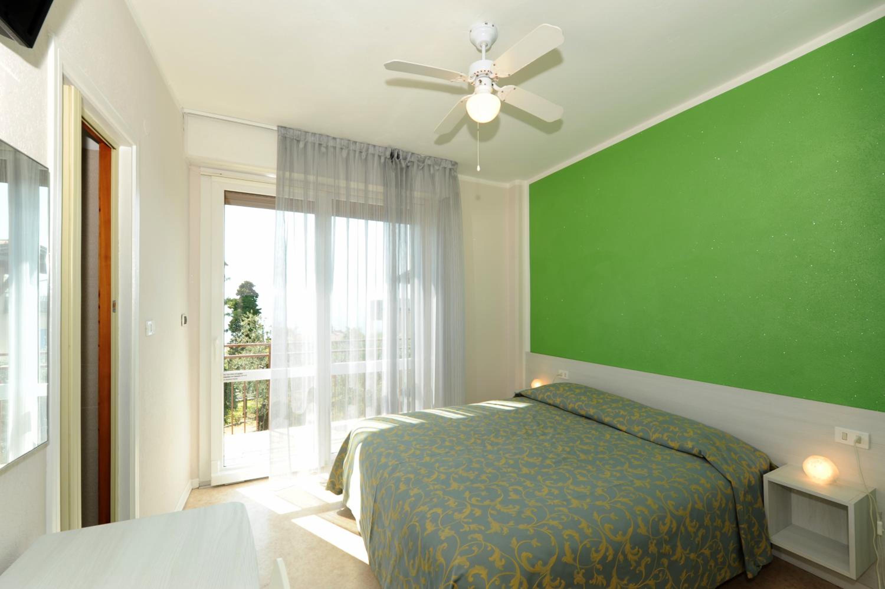 Double Room with Lake View