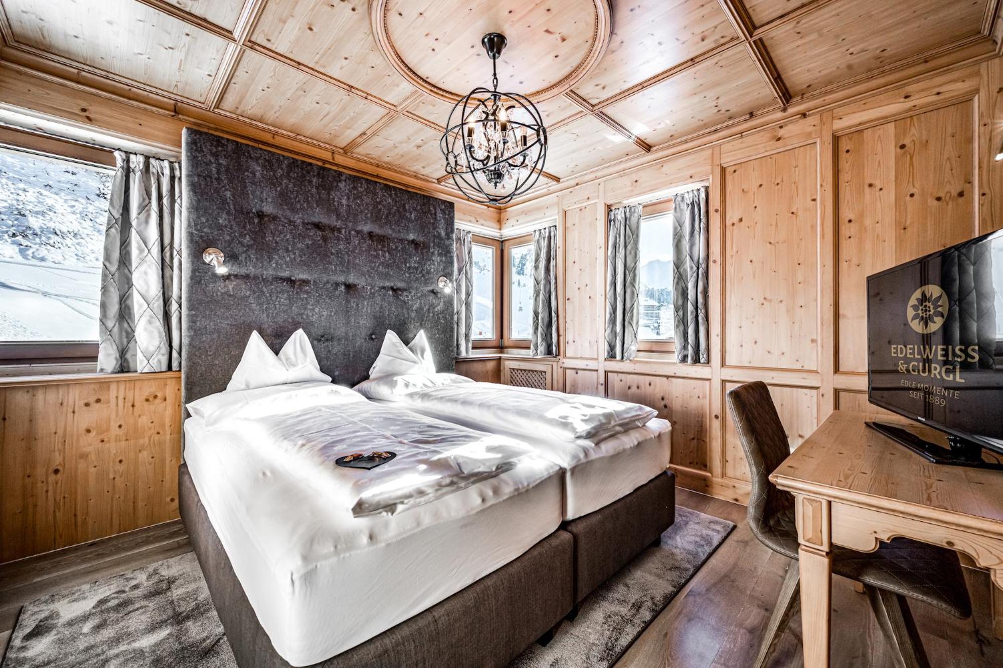 Suite photo 1