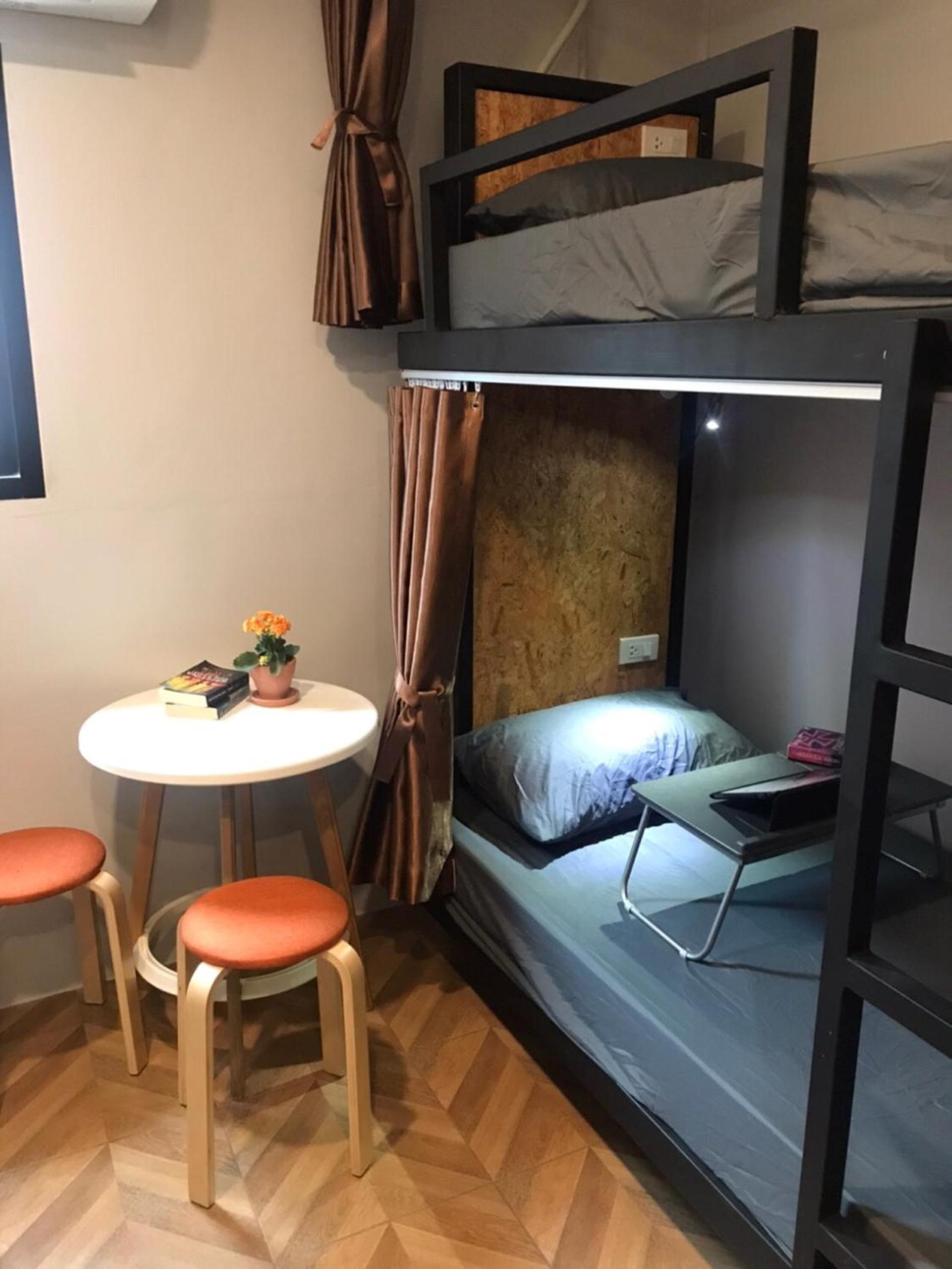 Bed in 4-Bed Male Dormitory Room photo 1