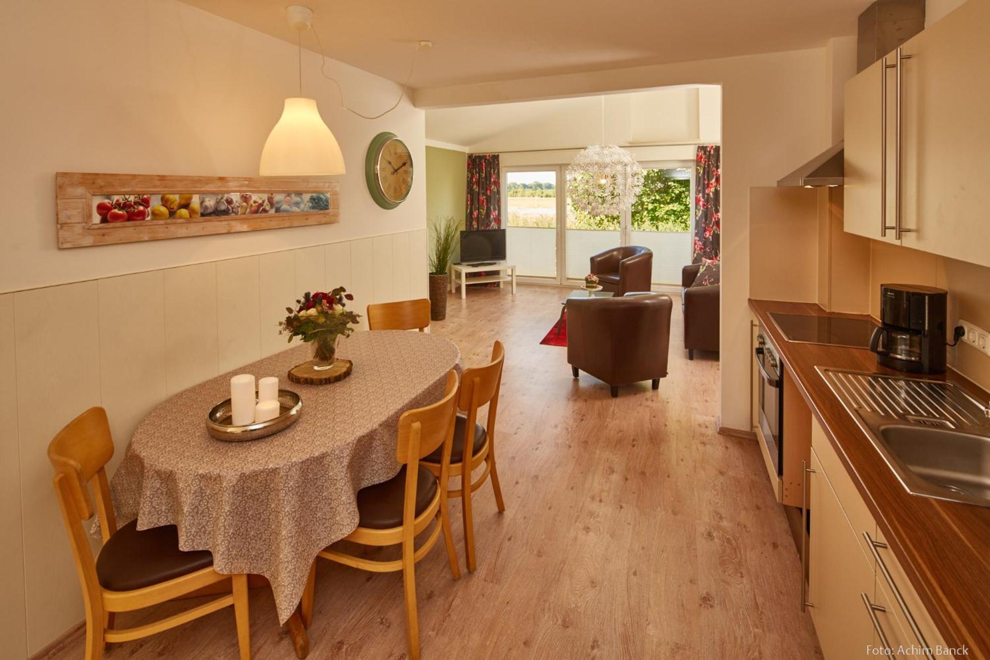 Apartment with Terrace photo 3