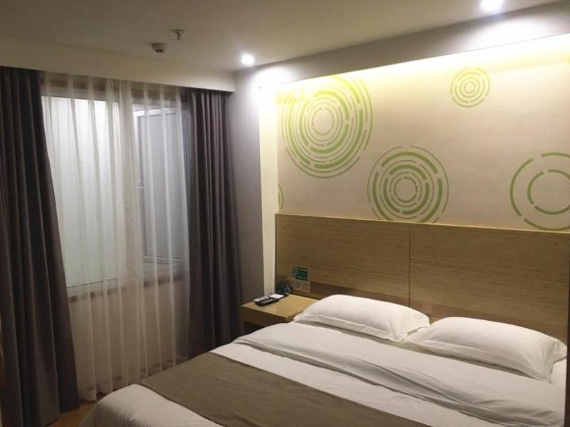 Double Room - Photo 12