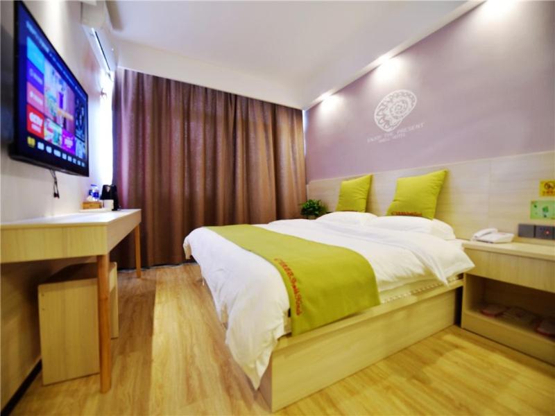 Superior Queen Room photo 2