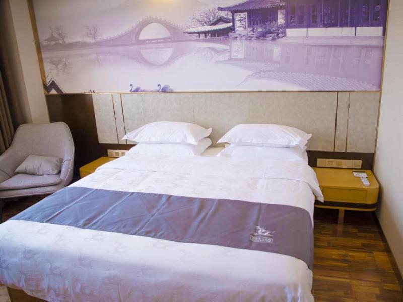 Double Room With Inner Window photo 1