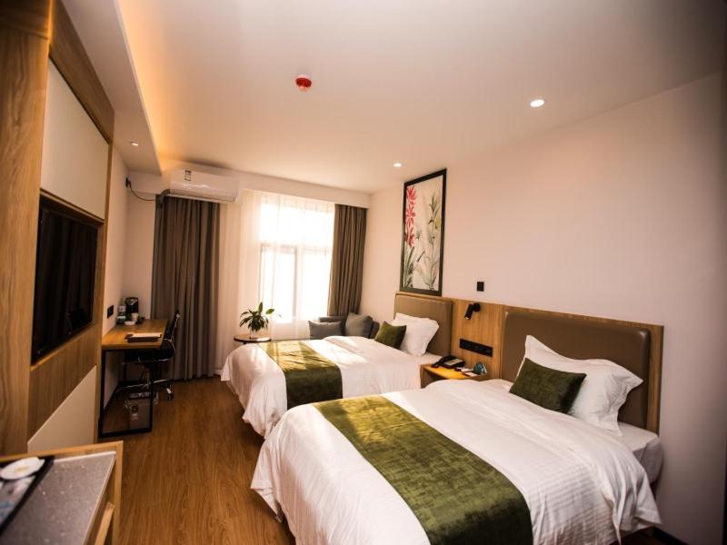 Business Twin Room - Photo 4