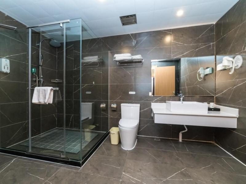 Business Suite - Photo 1