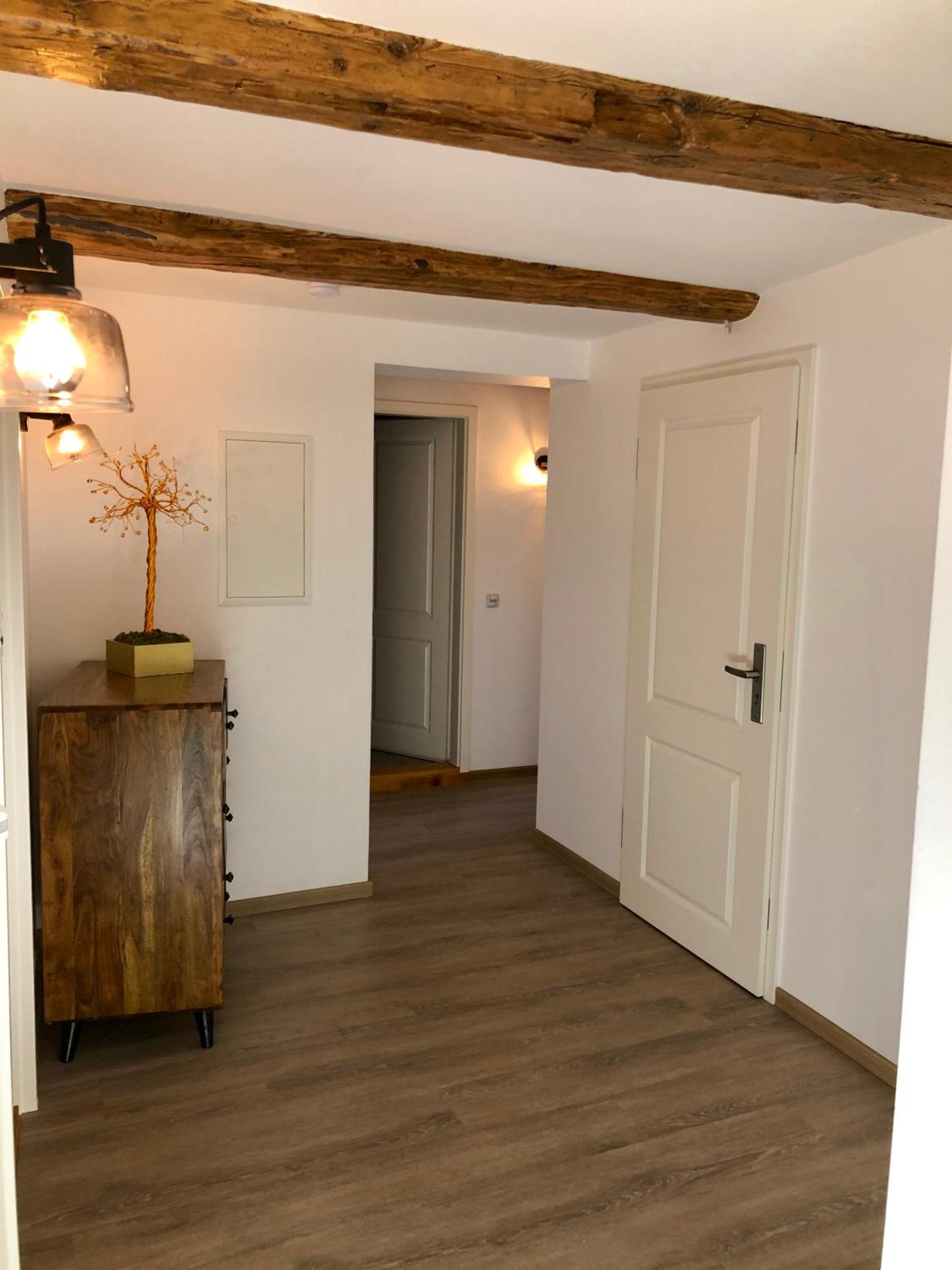 Two-Bedroom Apartment 4 with Balcony and Castle View photo 3