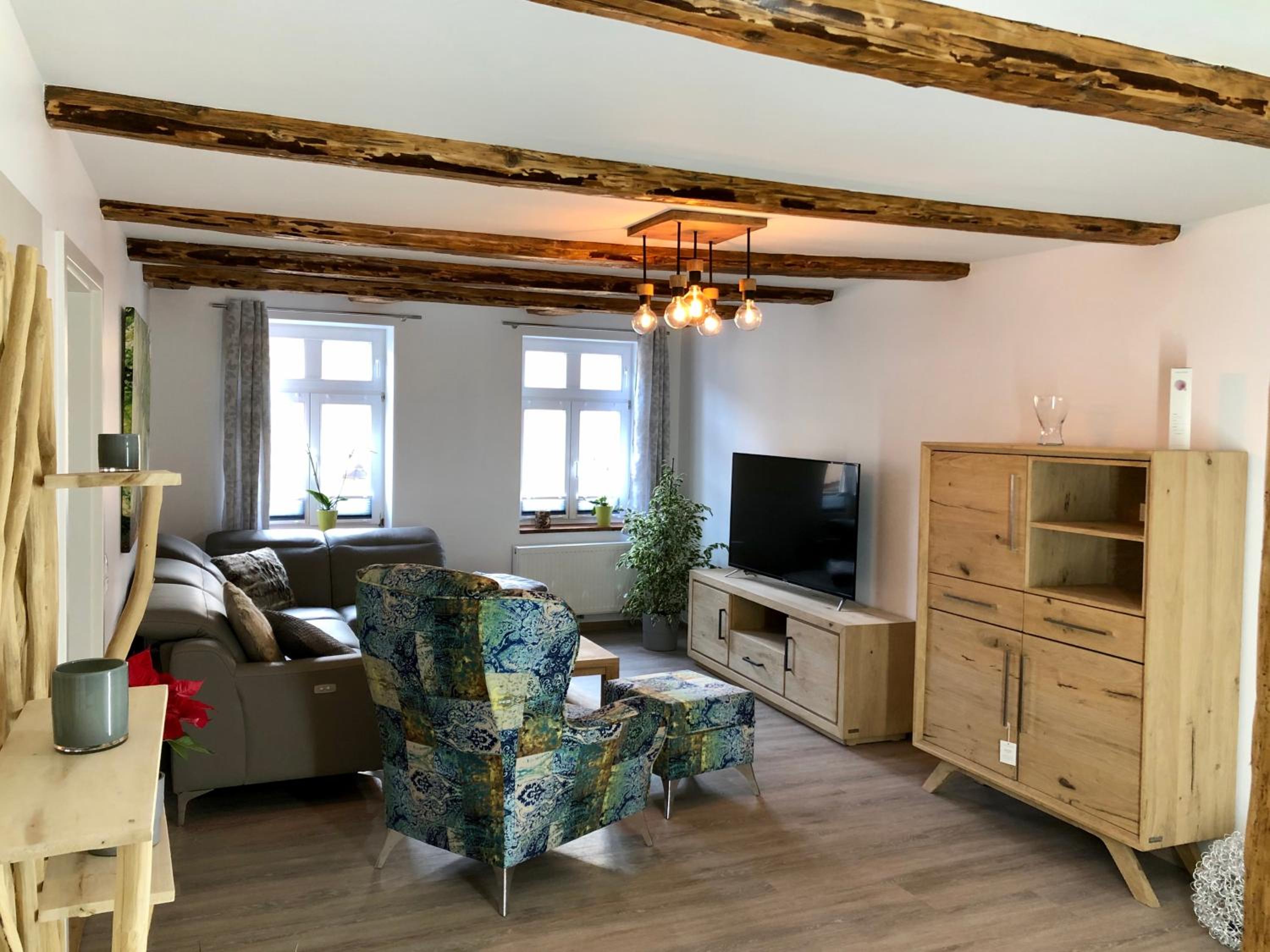 Two-Bedroom Apartment 3 with Balcony