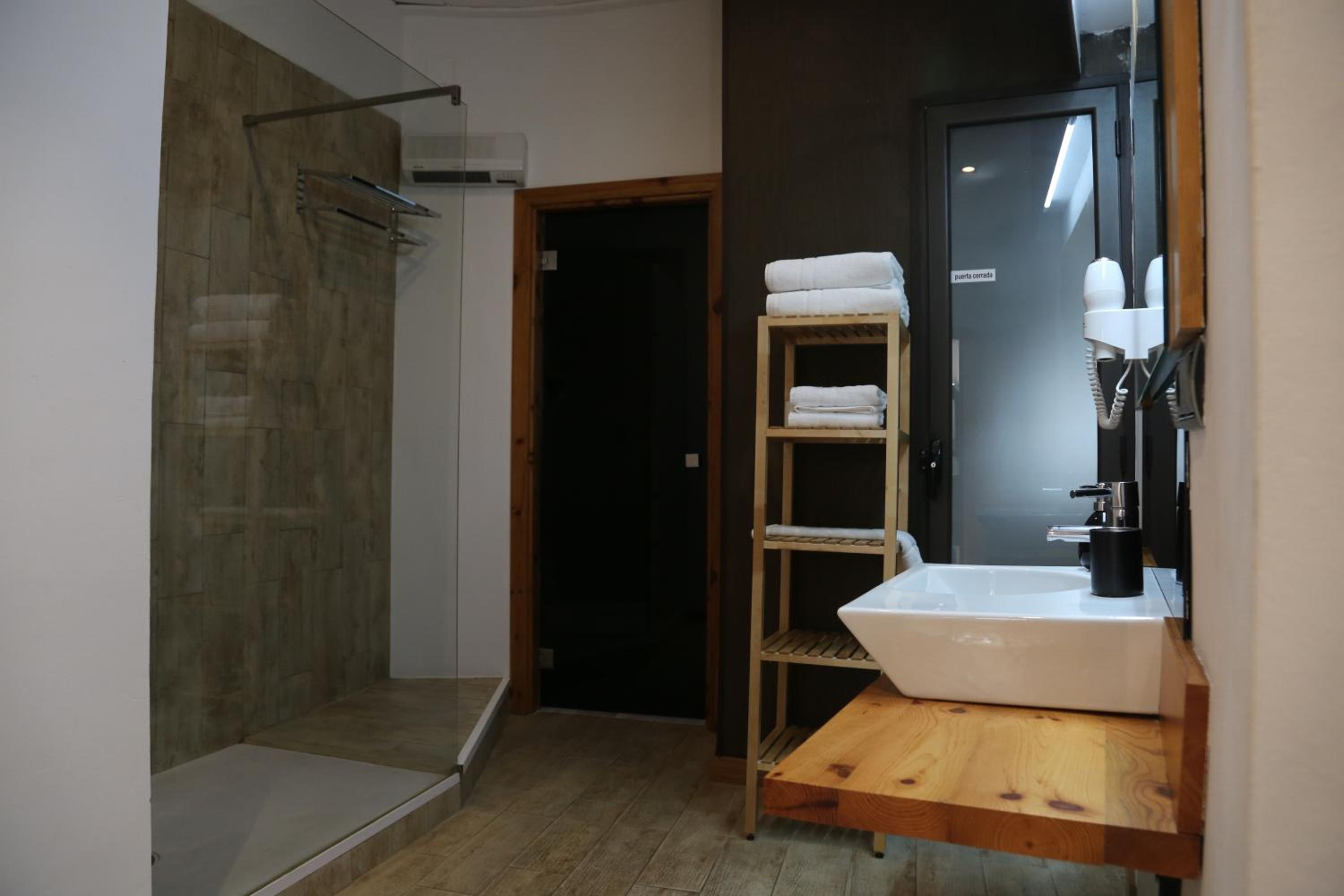 Deluxe Apartment - Photo 14