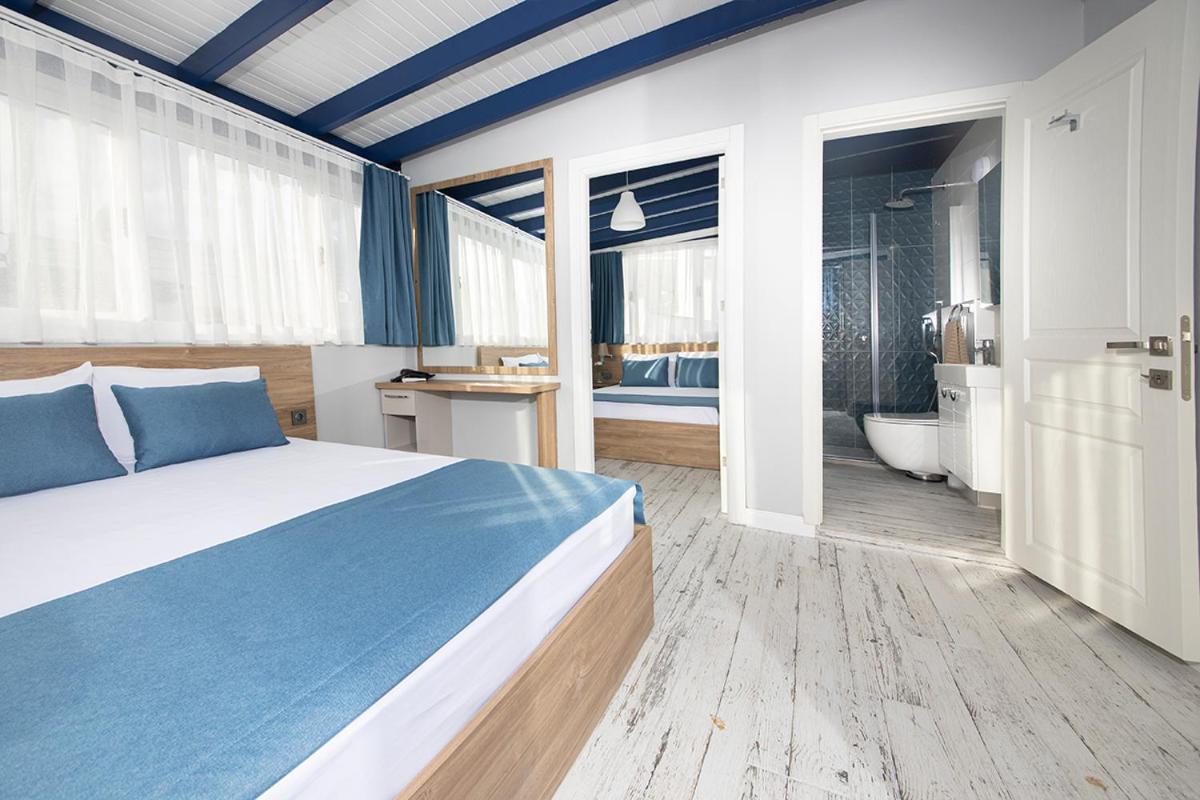 Superior King Room - Photo 1