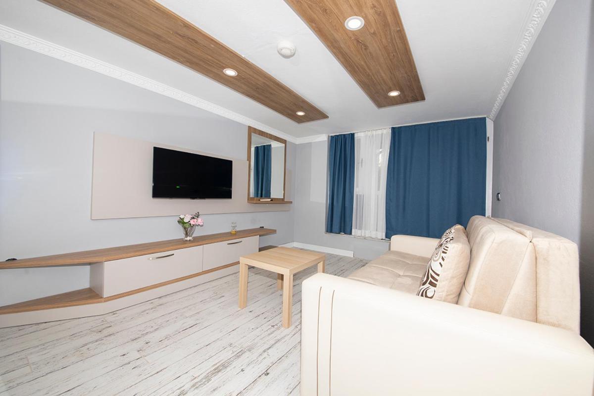 Superior King Room - Photo 10