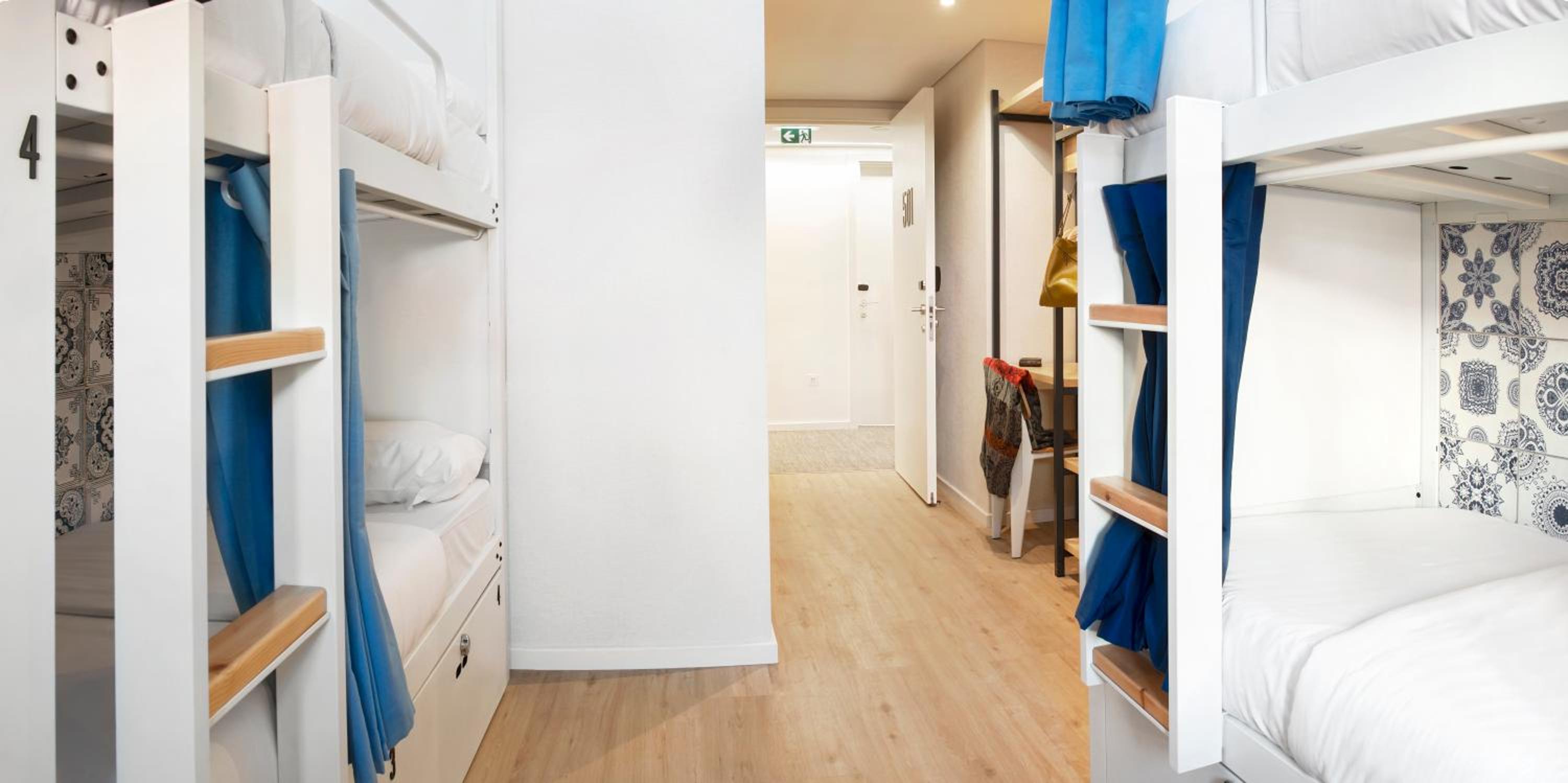Standard Quadruple Room - Photo 10
