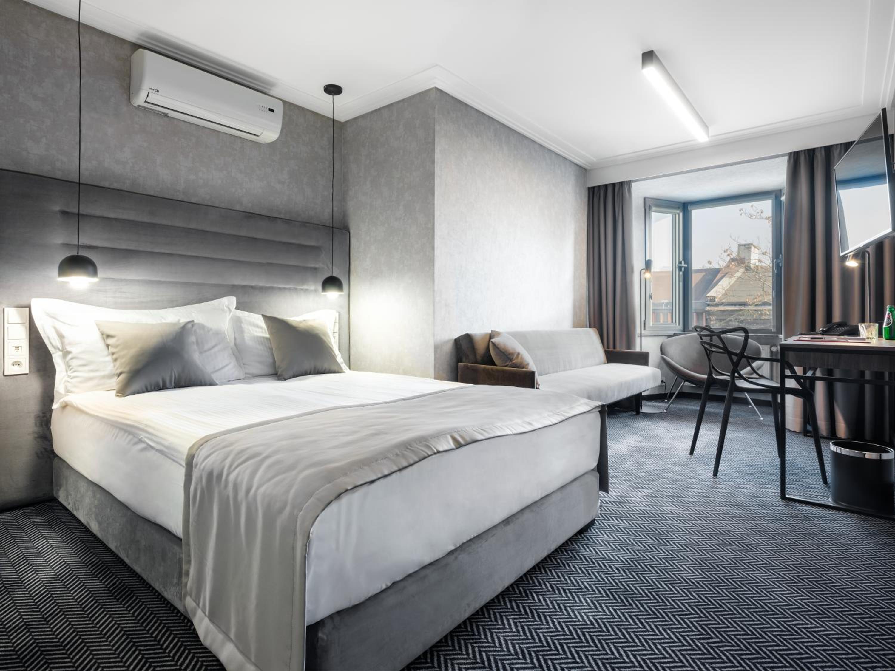 Triple Room - Photo 1