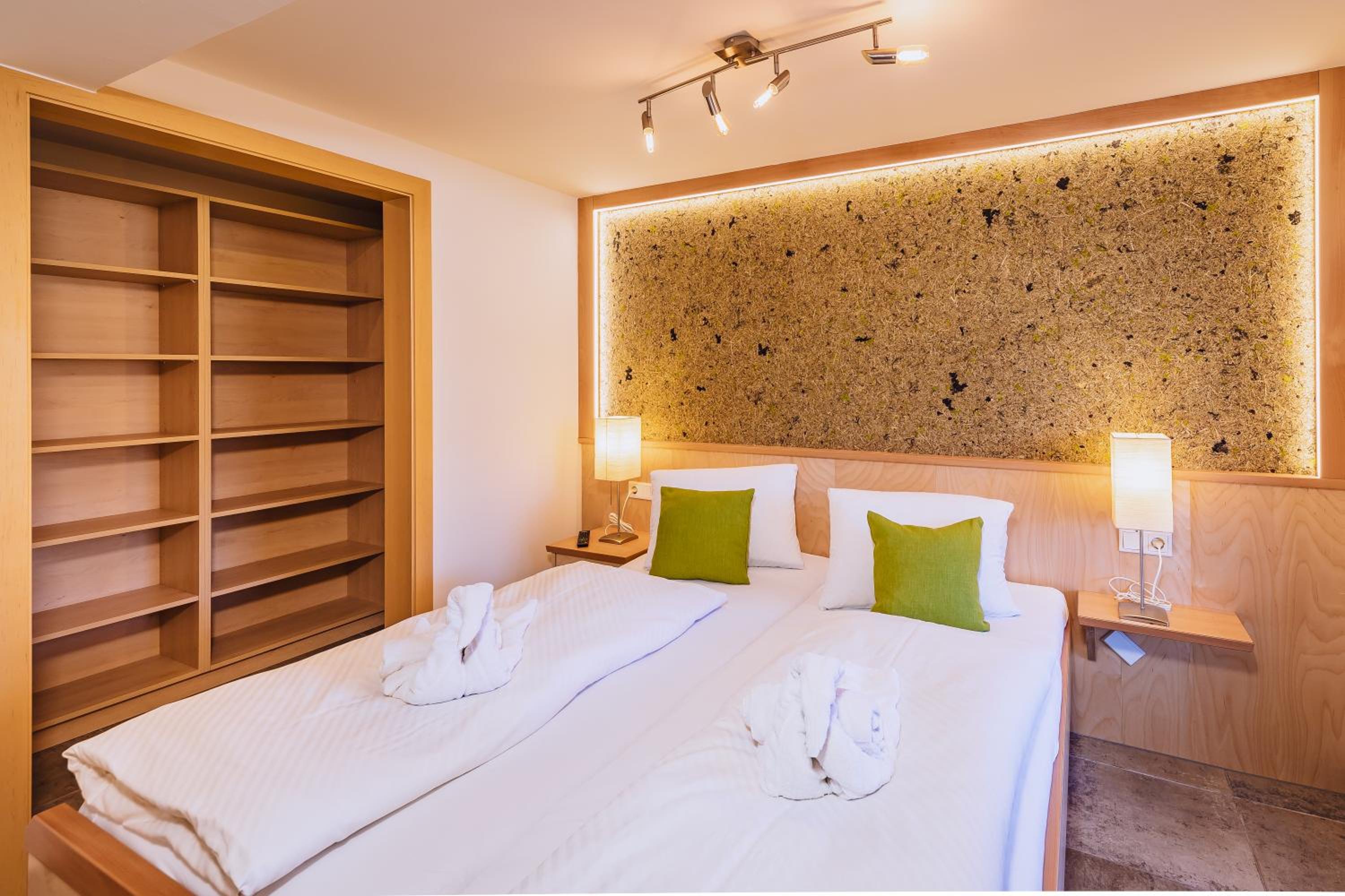 Apartment with Balcony with Free Tauern Spa Entry