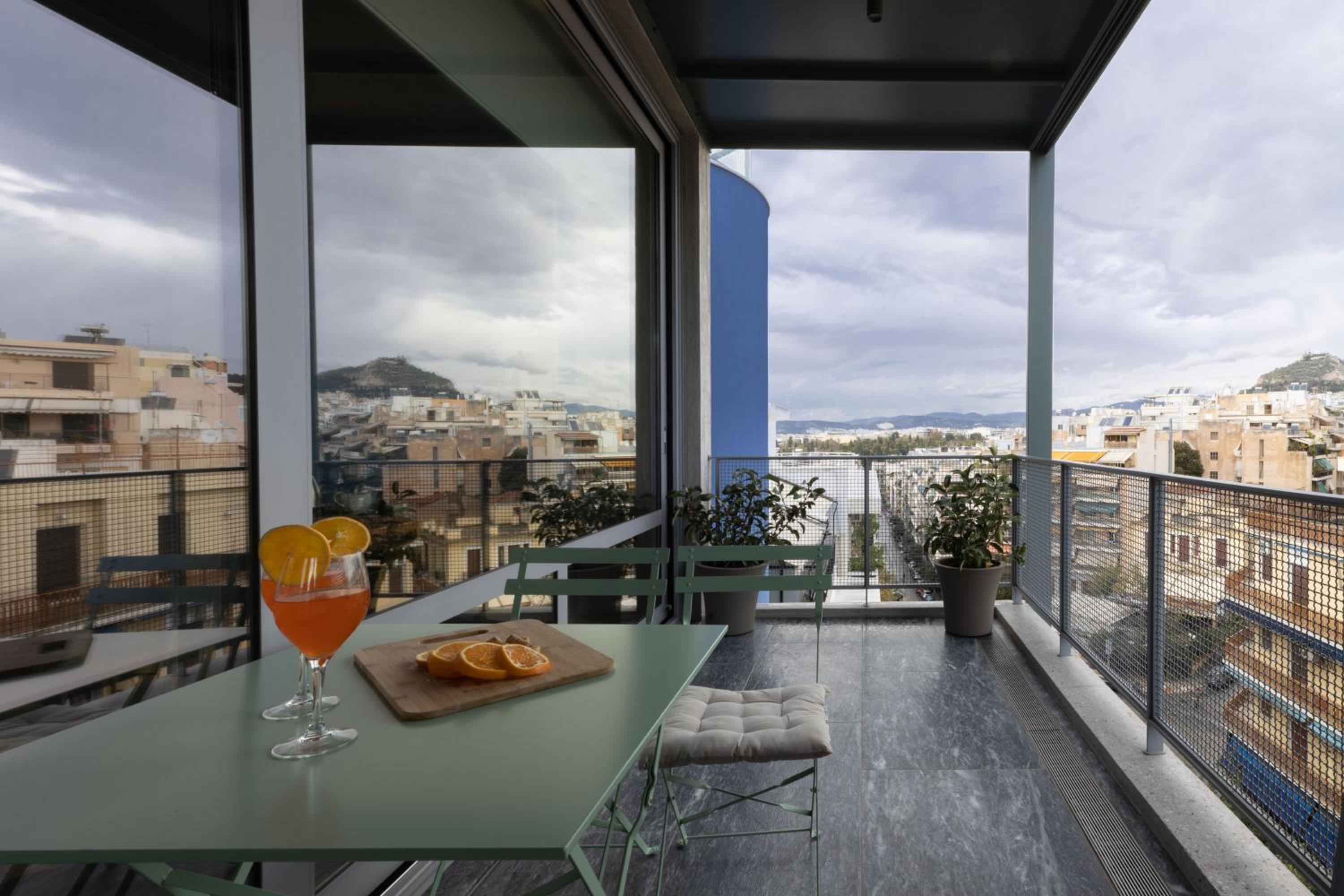 Exclusive Apartment 5th Floor photo 2