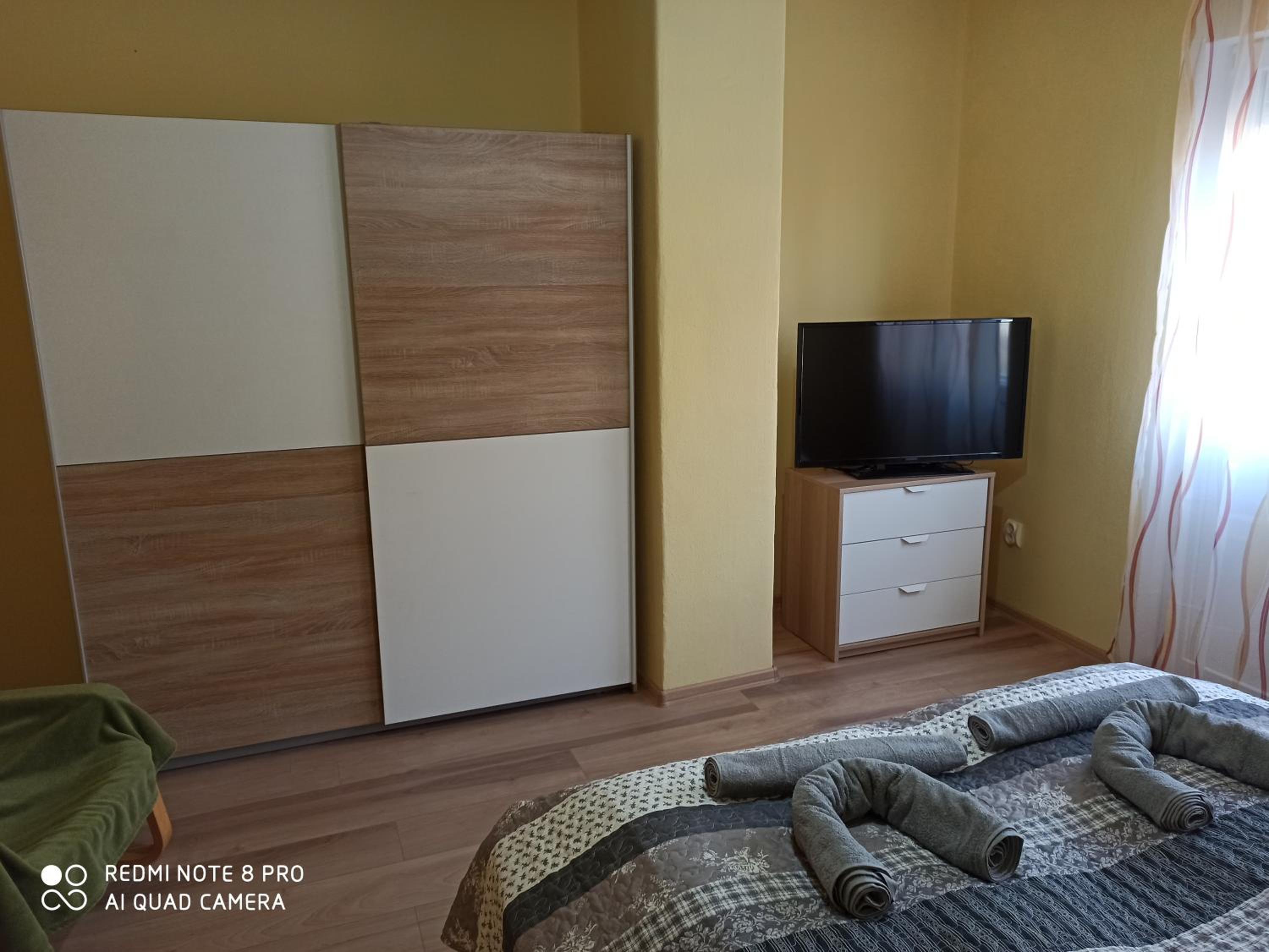 One-Bedroom Apartment - Photo 17