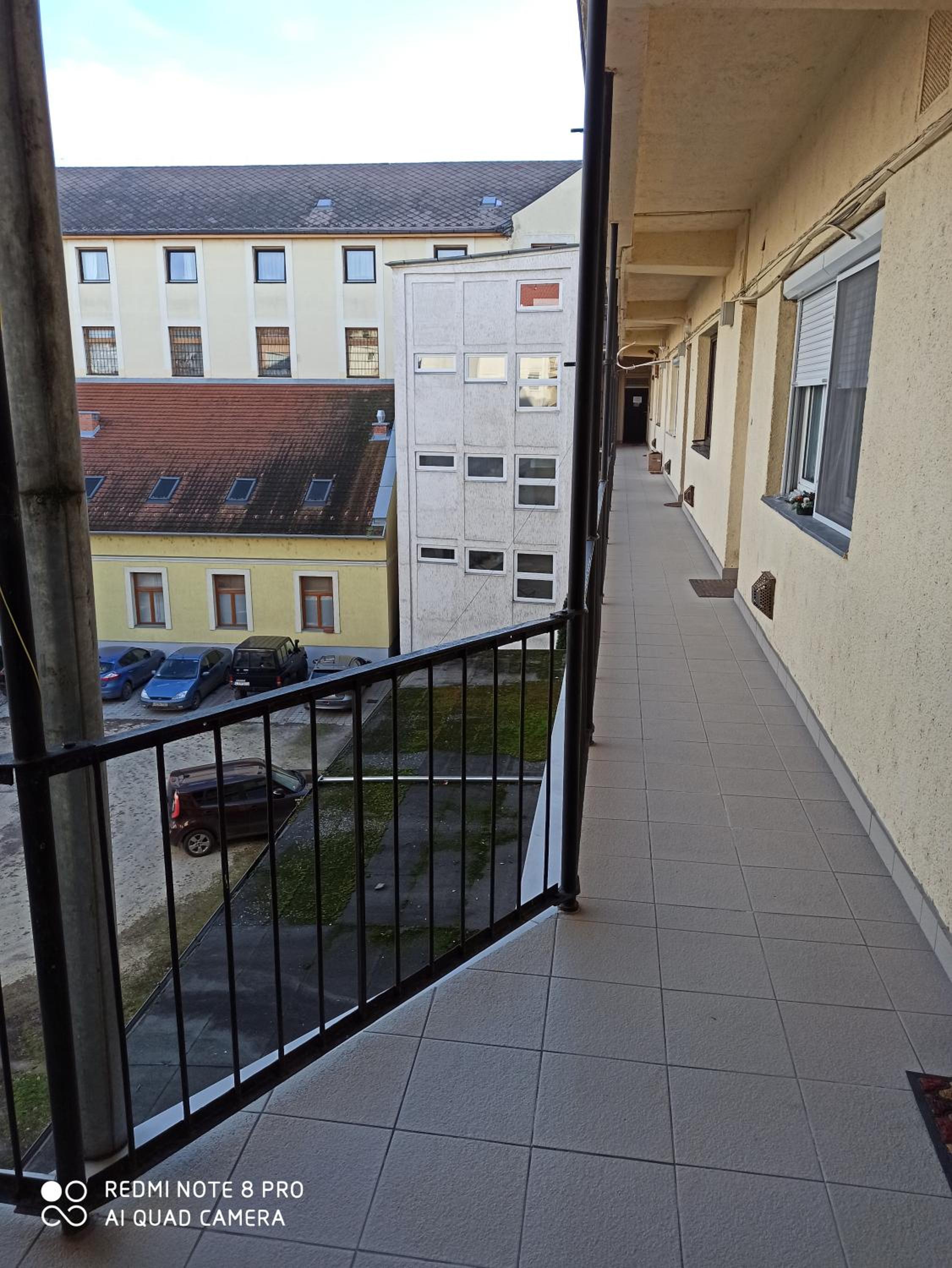 One-Bedroom Apartment - Photo 4