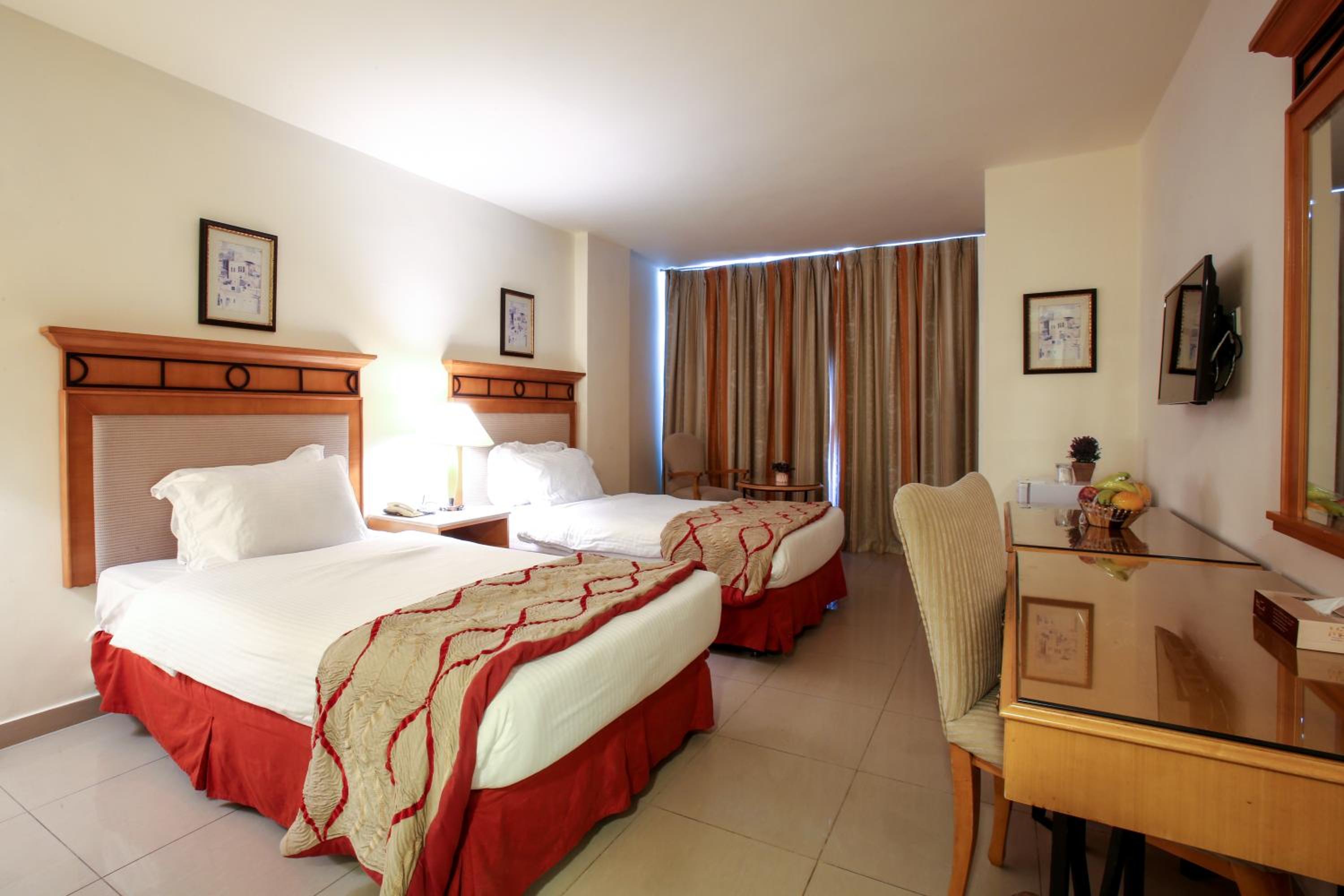 Standard Twin Room - Photo 1