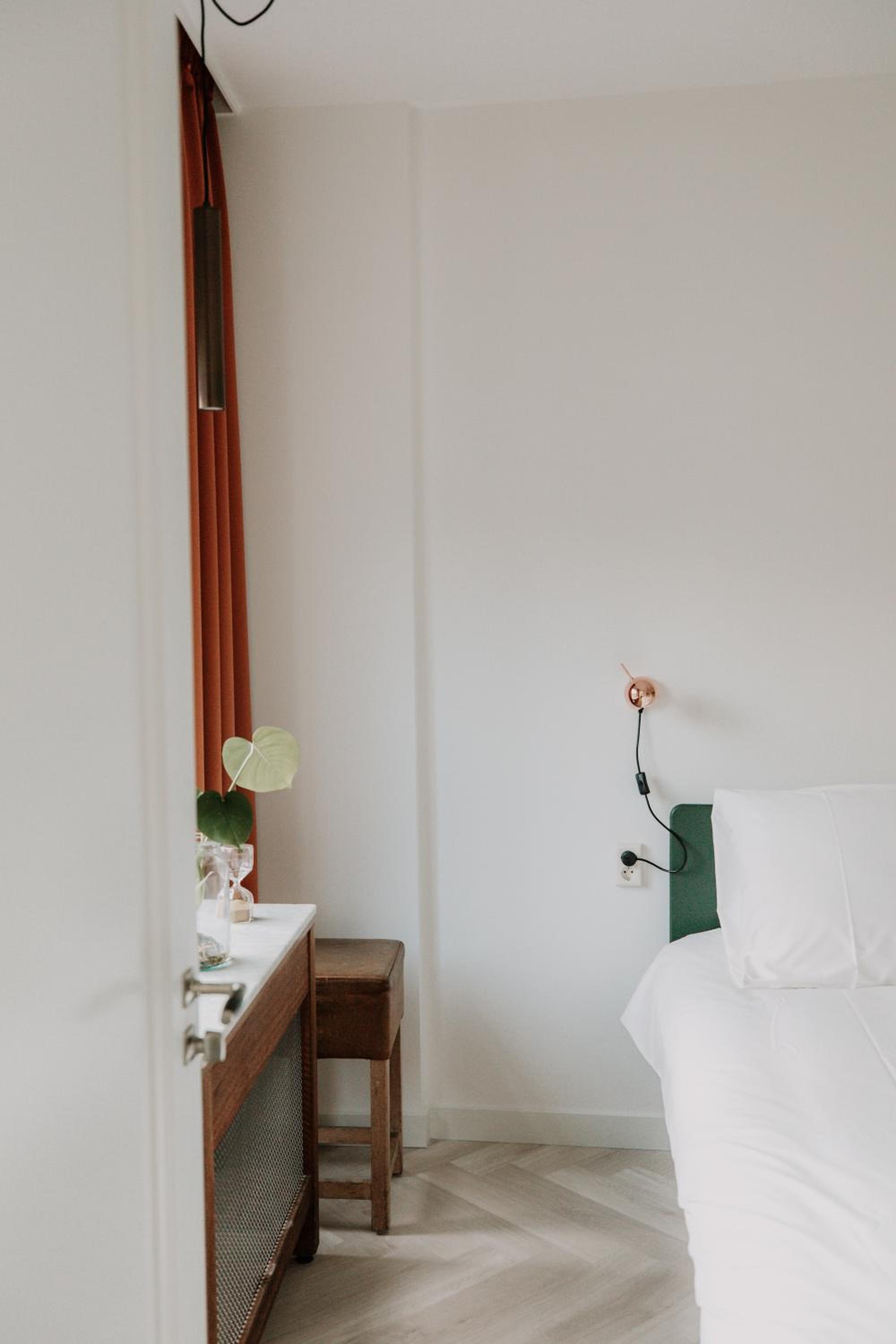 Small Double Room - Photo 1