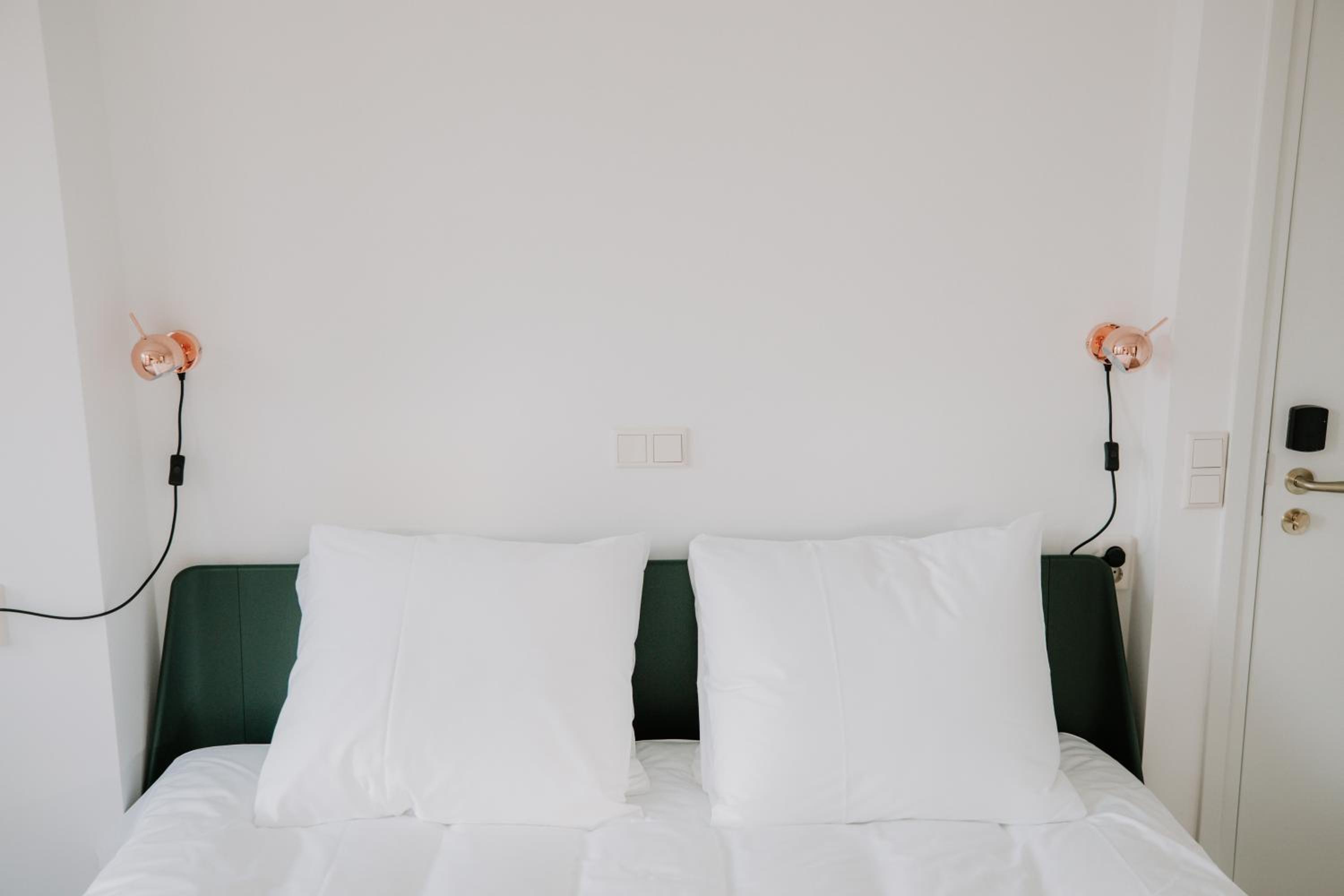 Small Double Room - Photo 2
