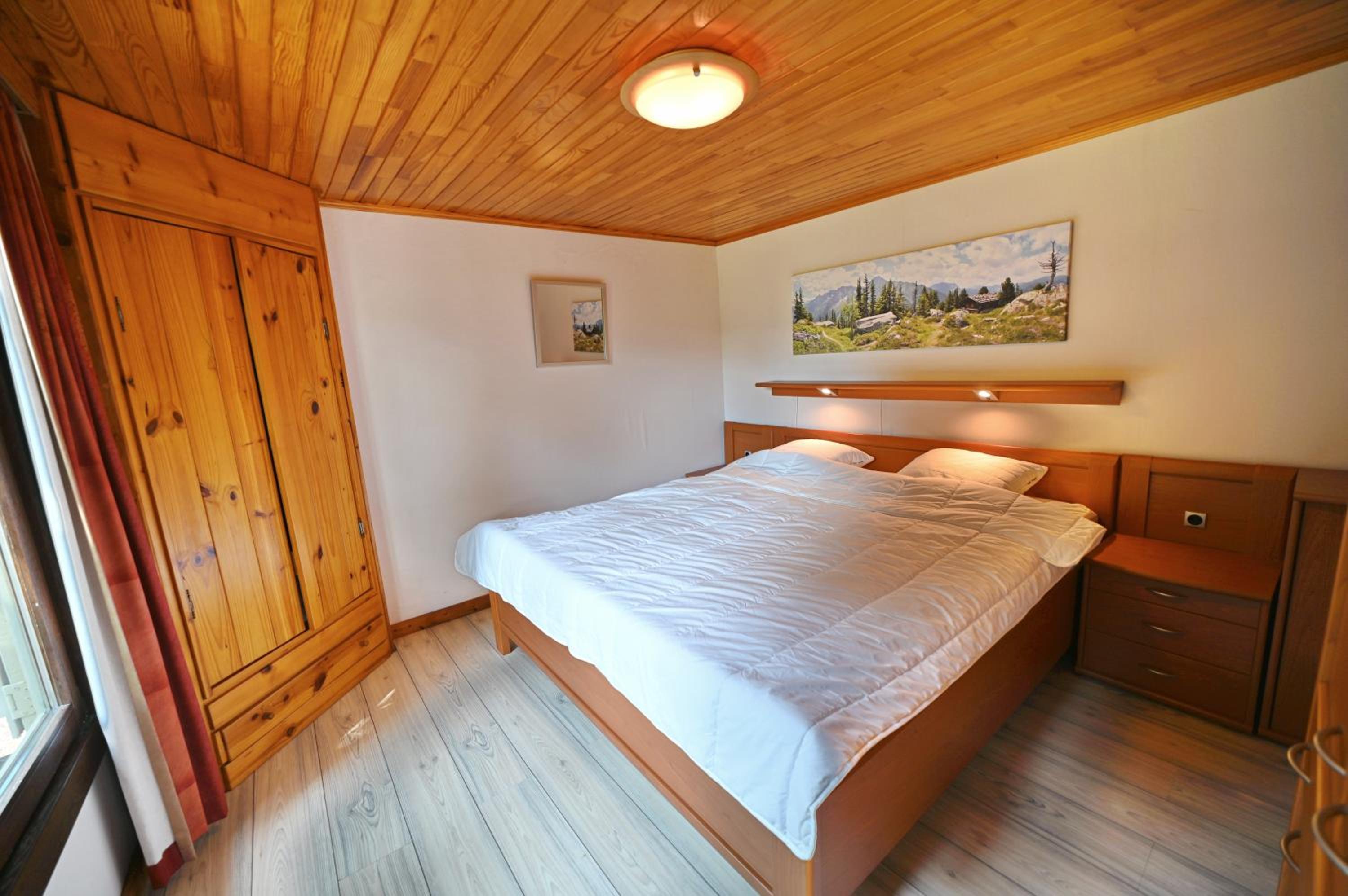 Three-Bedroom Chalet photo 1