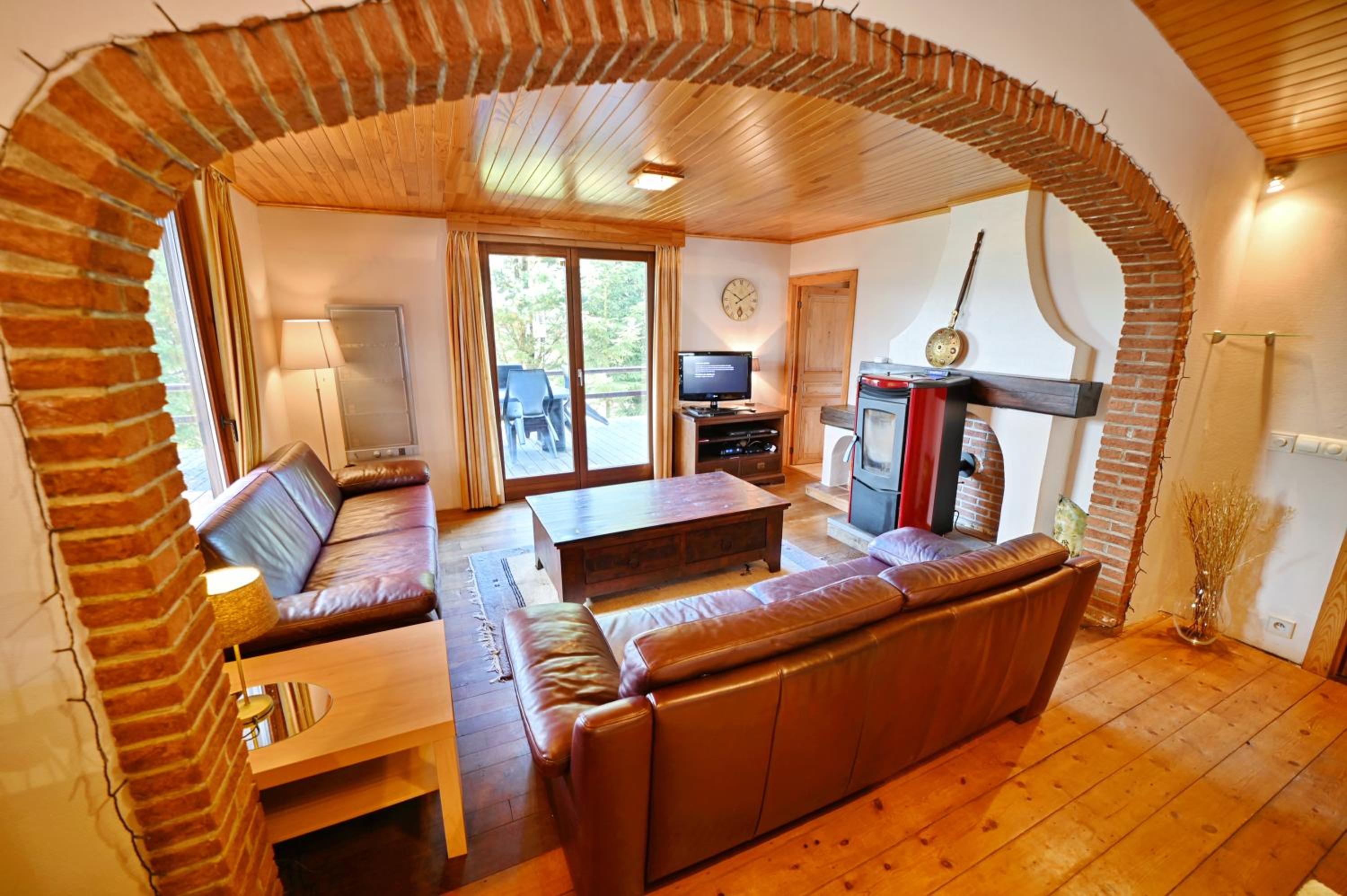 Three-Bedroom Chalet photo 3