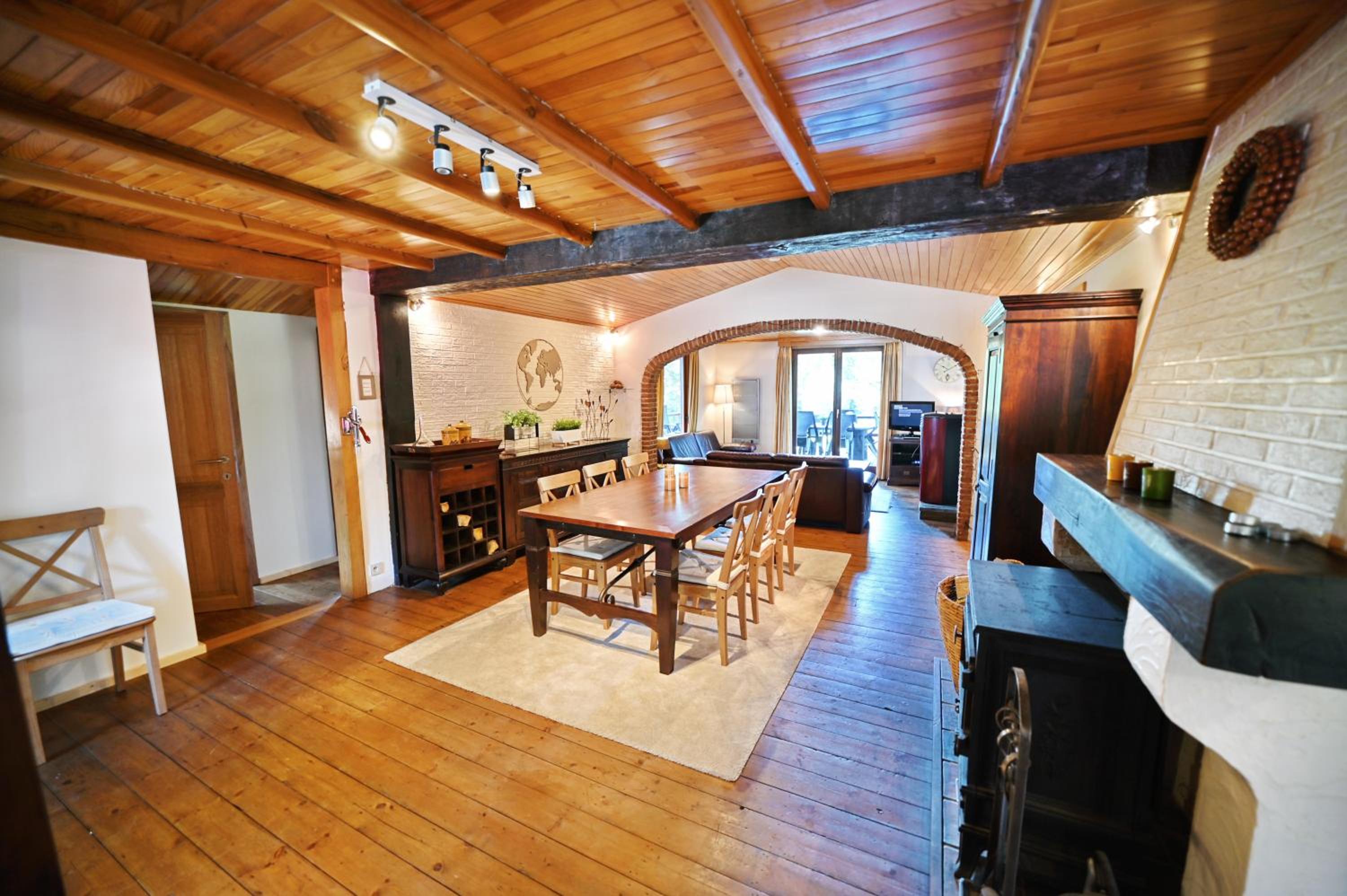 Three-Bedroom Chalet photo 2