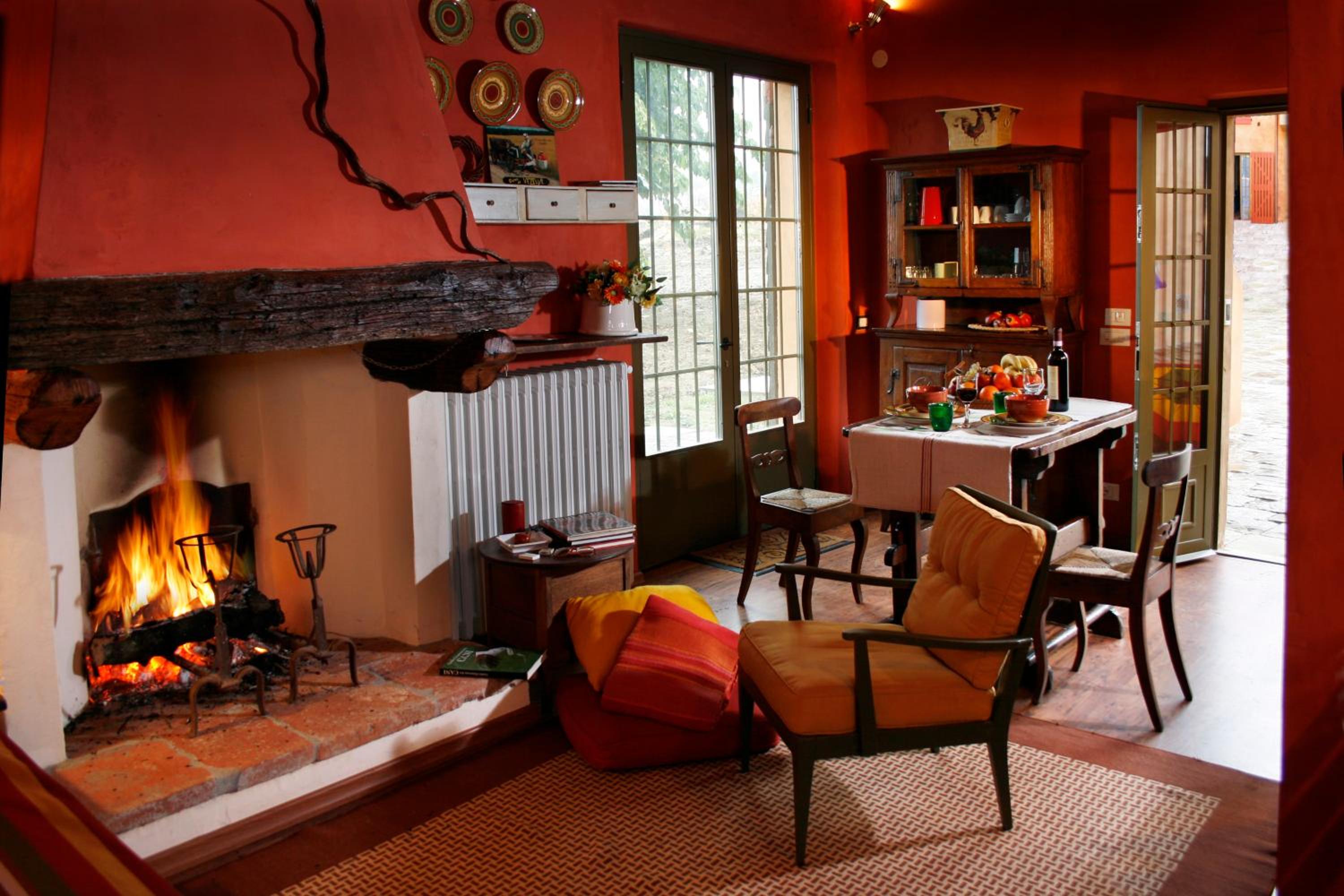 Three-Bedroom Apartment photo 2