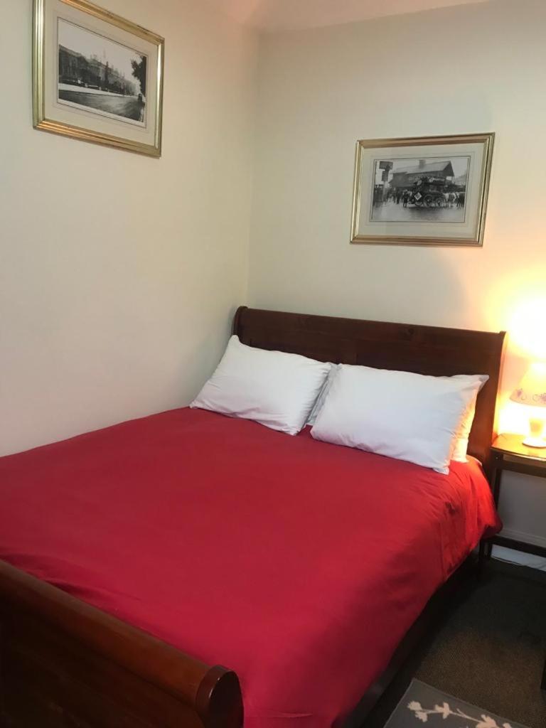 Basic Triple Room photo 3