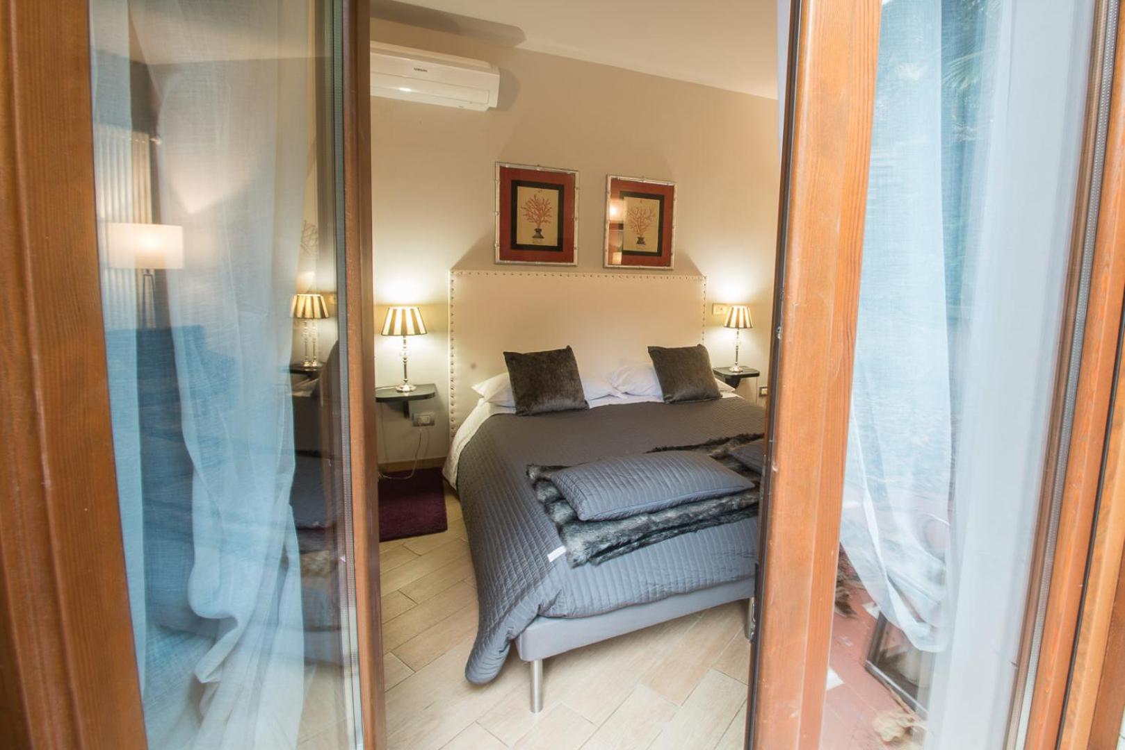 Suite Deluxe with Private Terrace photo 3