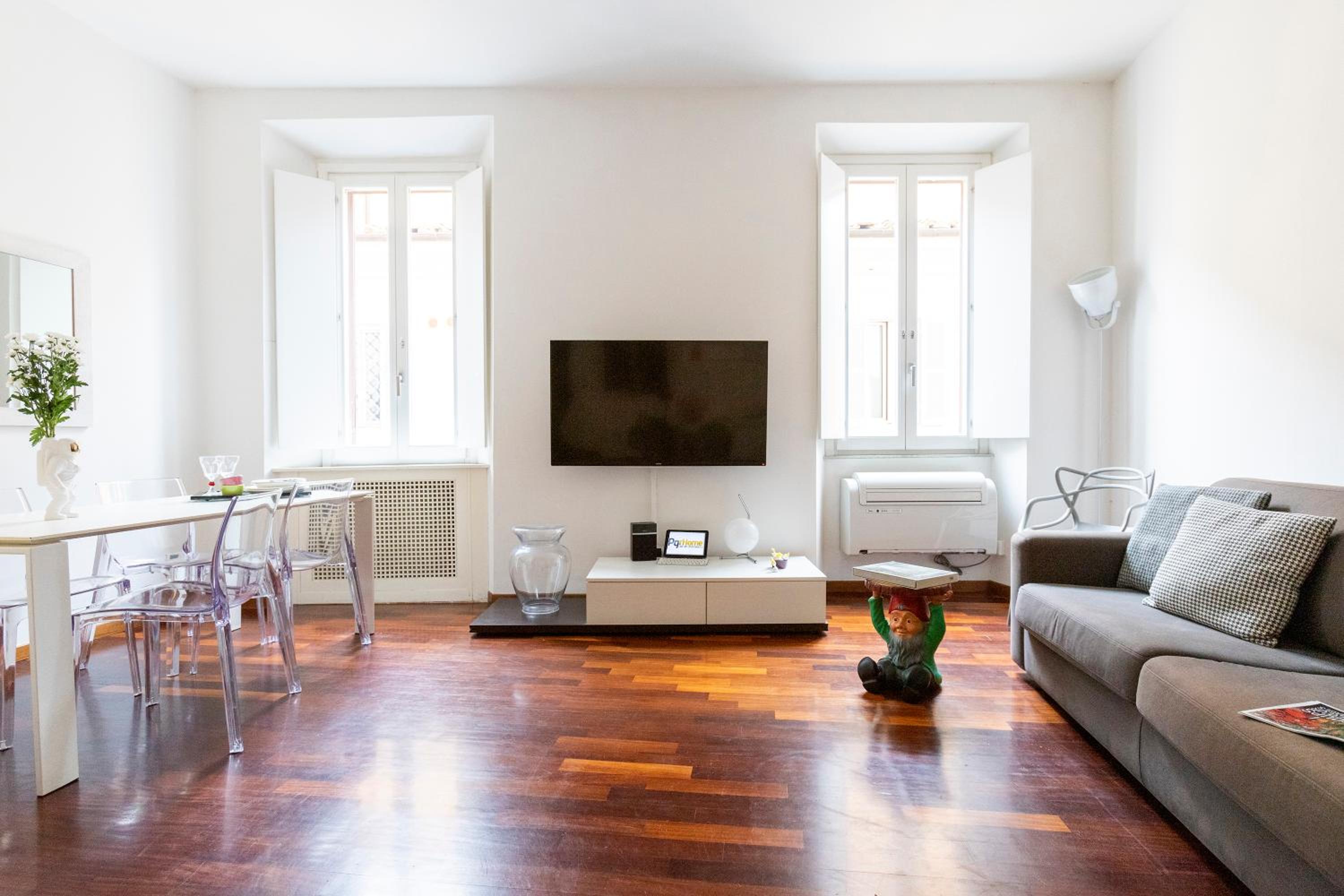Two-Bedroom Apartment (6 Adults)