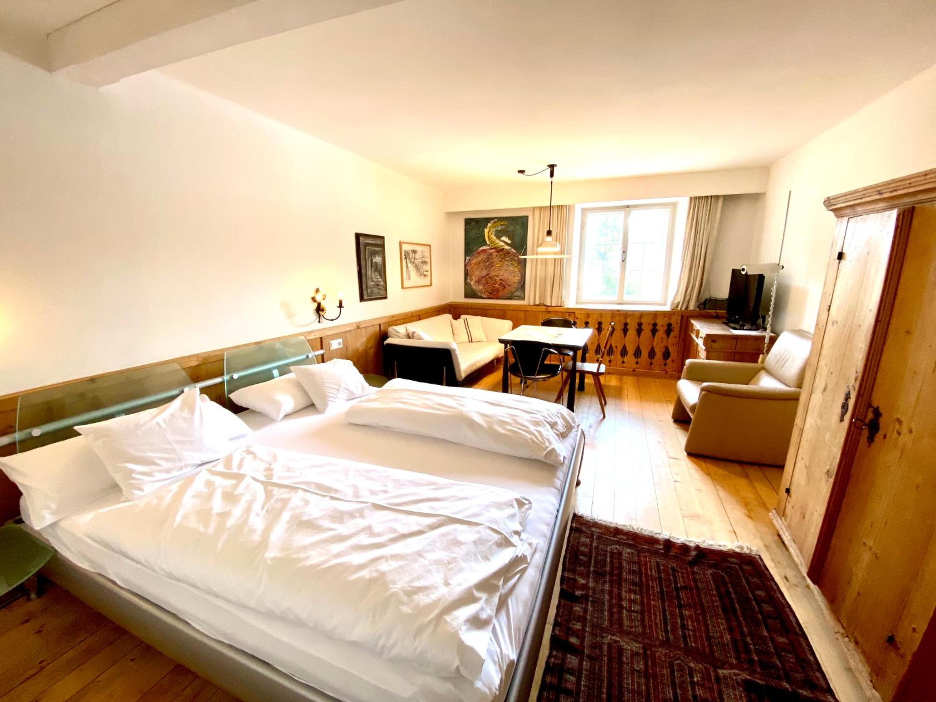 Apartment photo 1