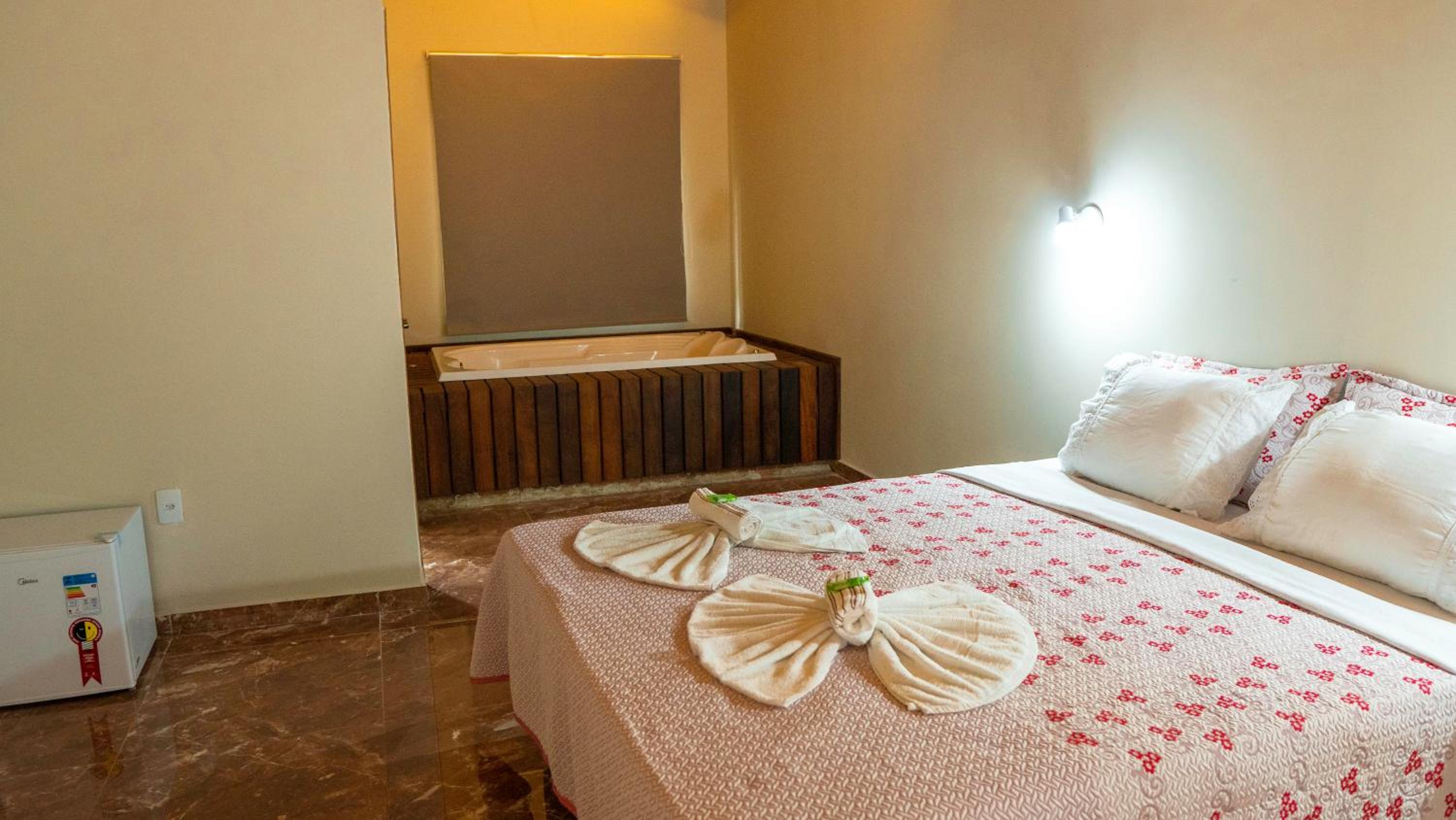 Deluxe Double Room With Bath photo 2
