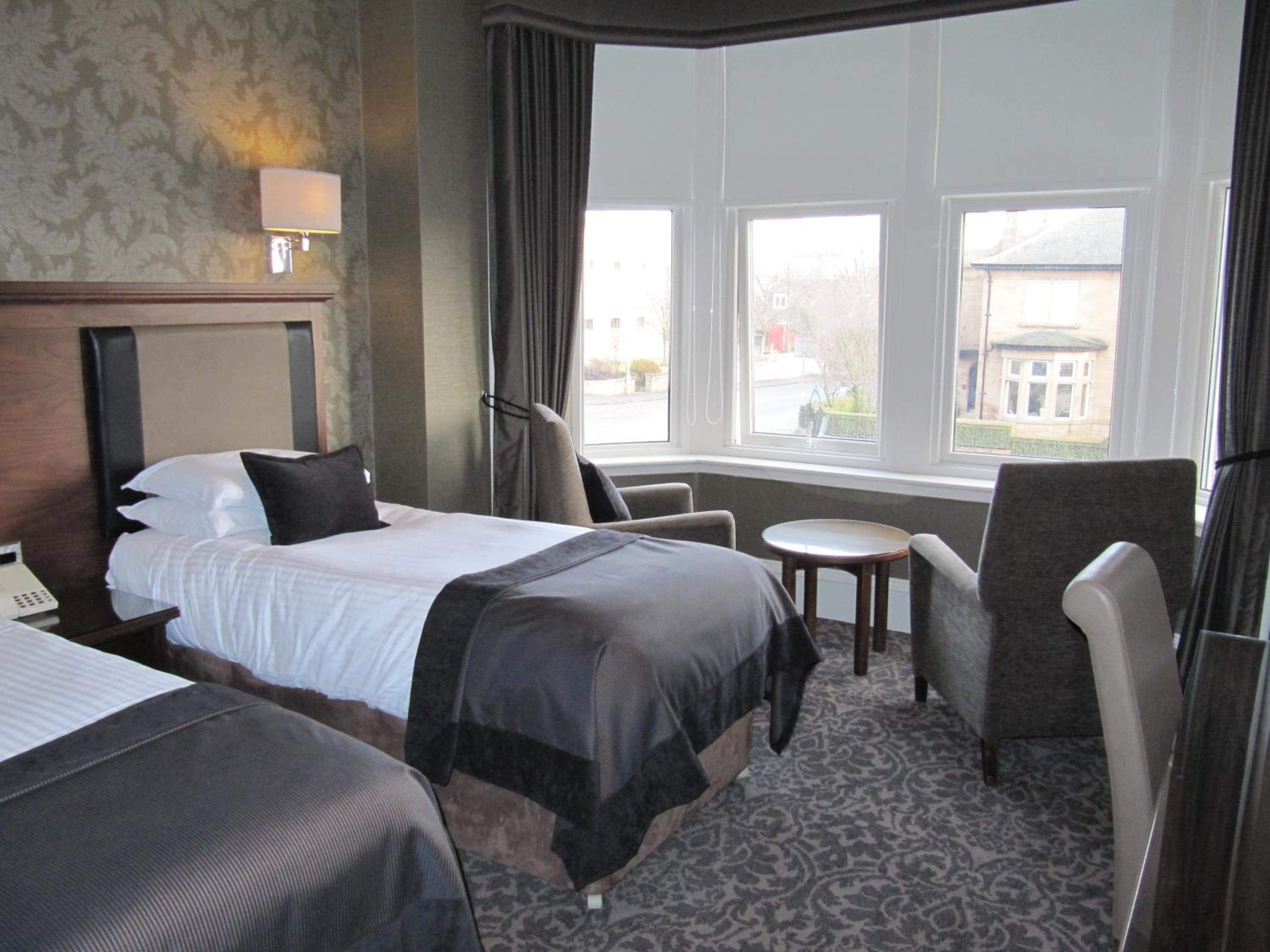 Standard Twin Room - Non-Smoking - Photo 2
