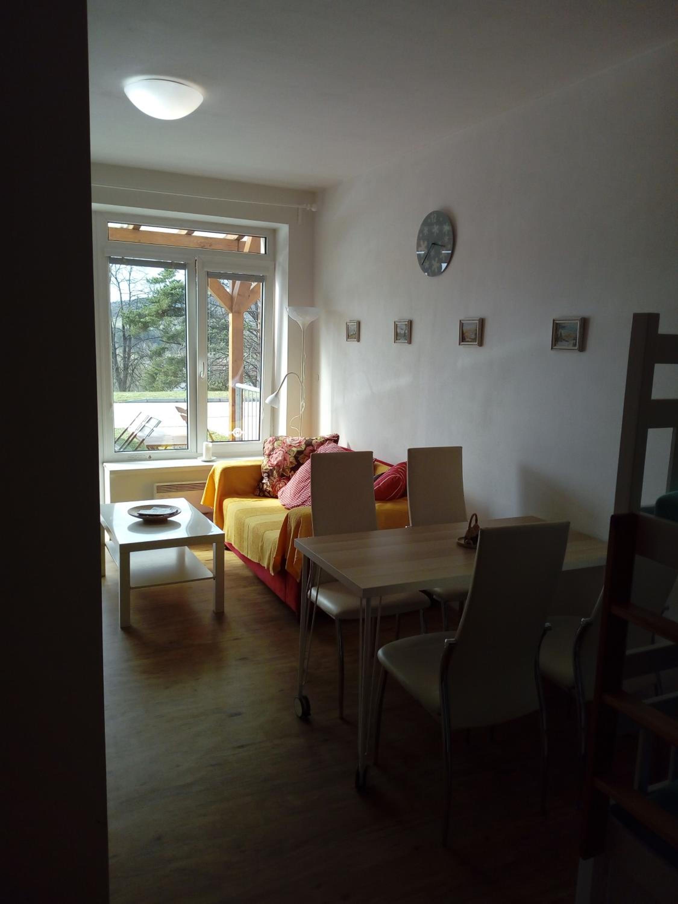 Apartment with Lake View photo 2