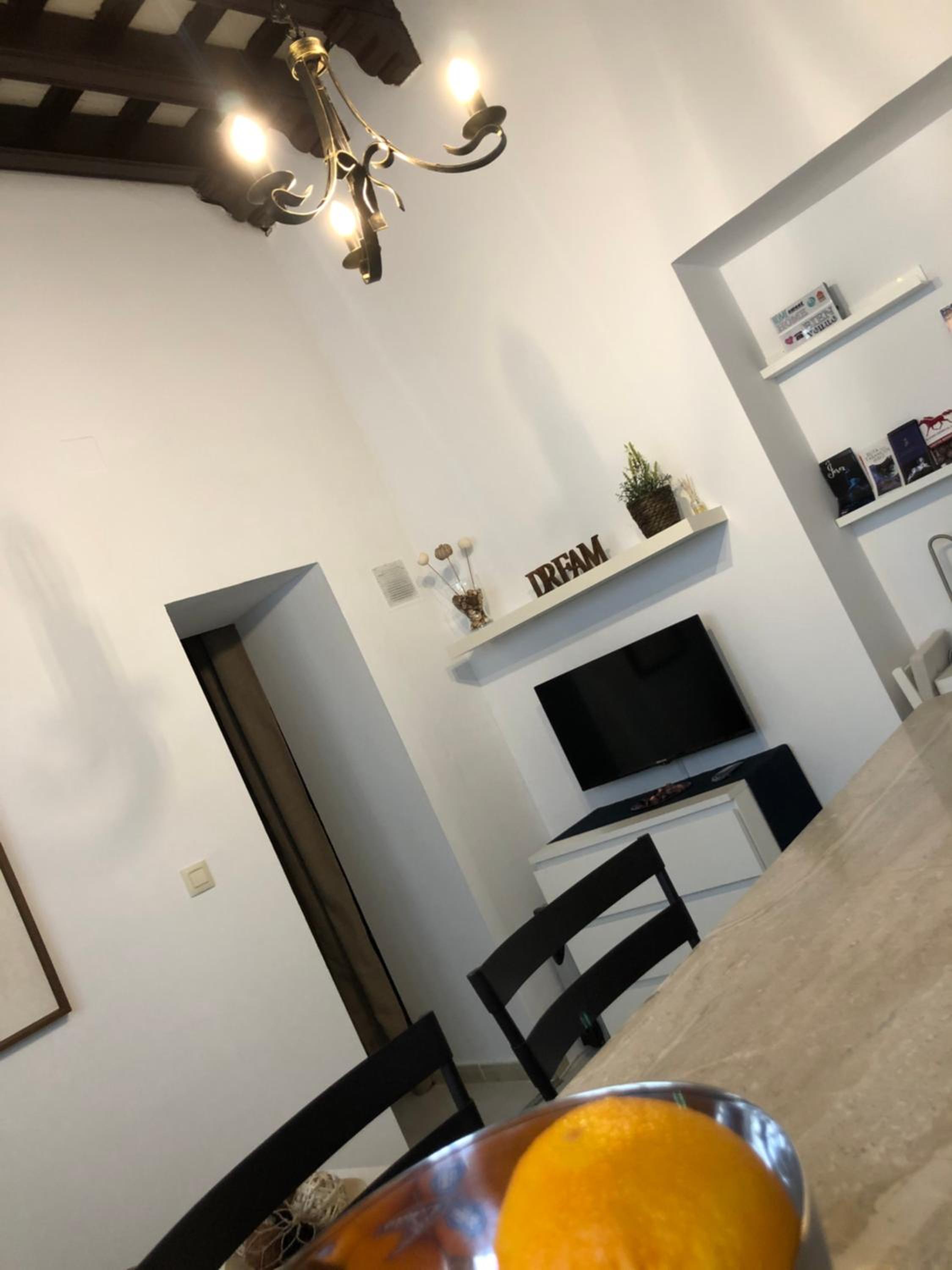 One-Bedroom Apartment - Photo 18