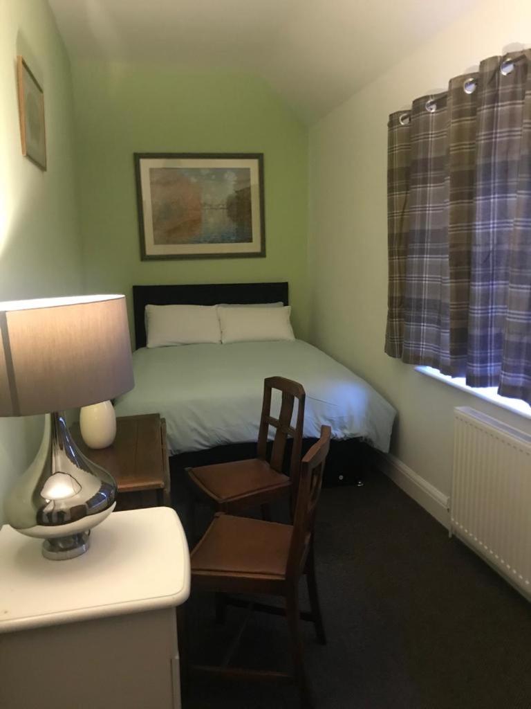 Standard Double Room With Shared Bathroom photo 2