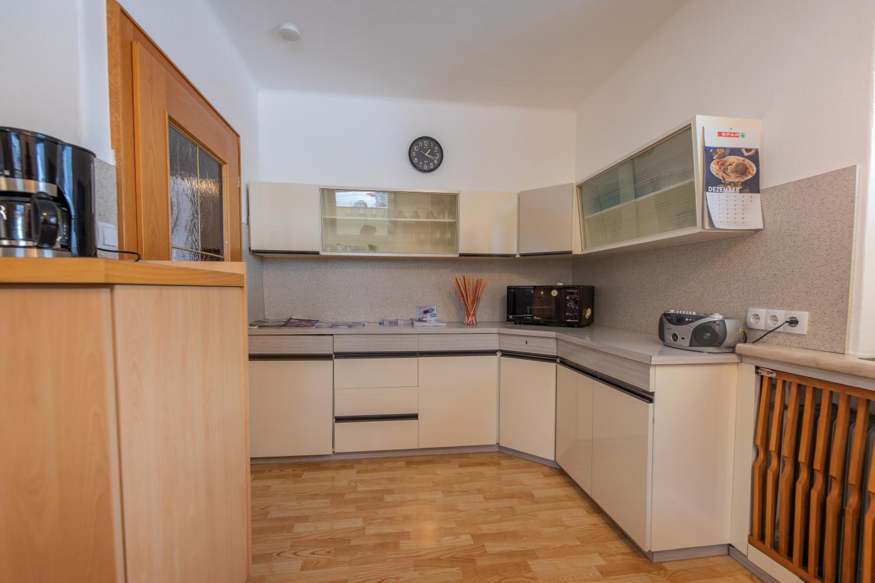 Two-Bedroom Apartment with Garden photo 3